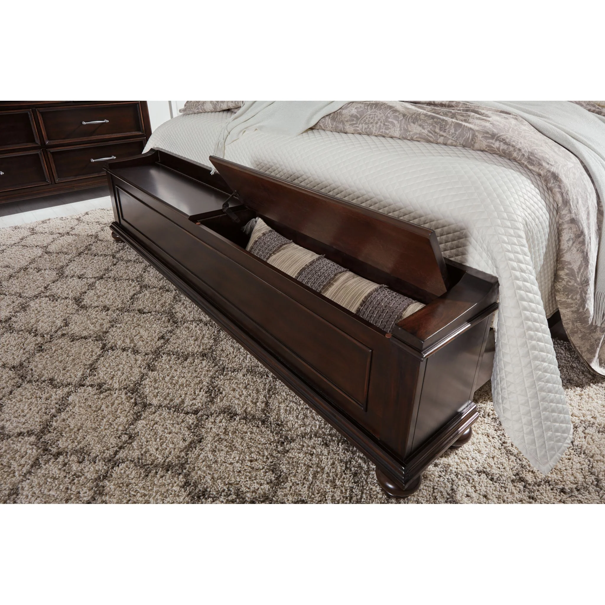 Brynhurst 3 Piece Upholstered Bed - Image 4