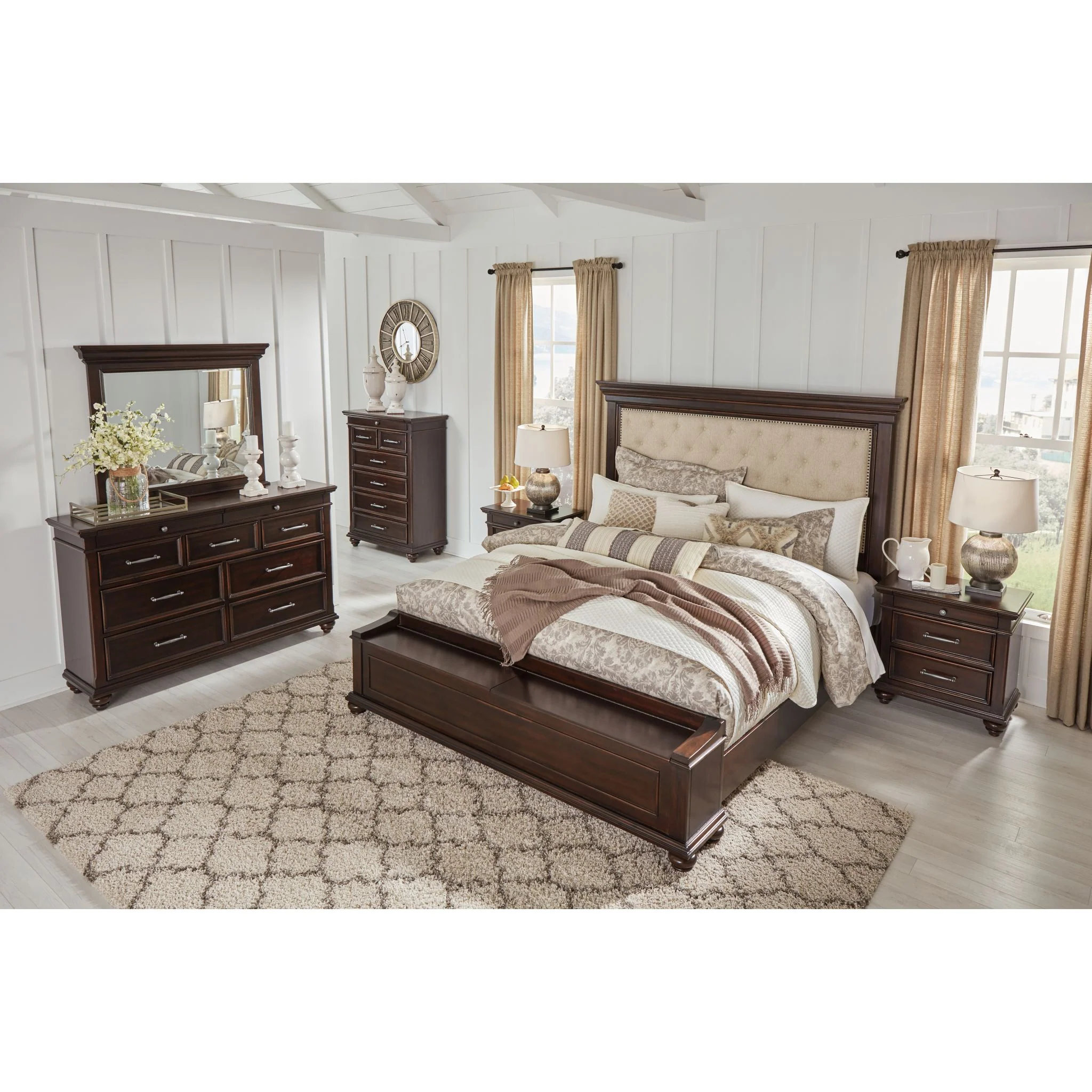 Brynhurst 3 Piece Upholstered Bed - Image 5