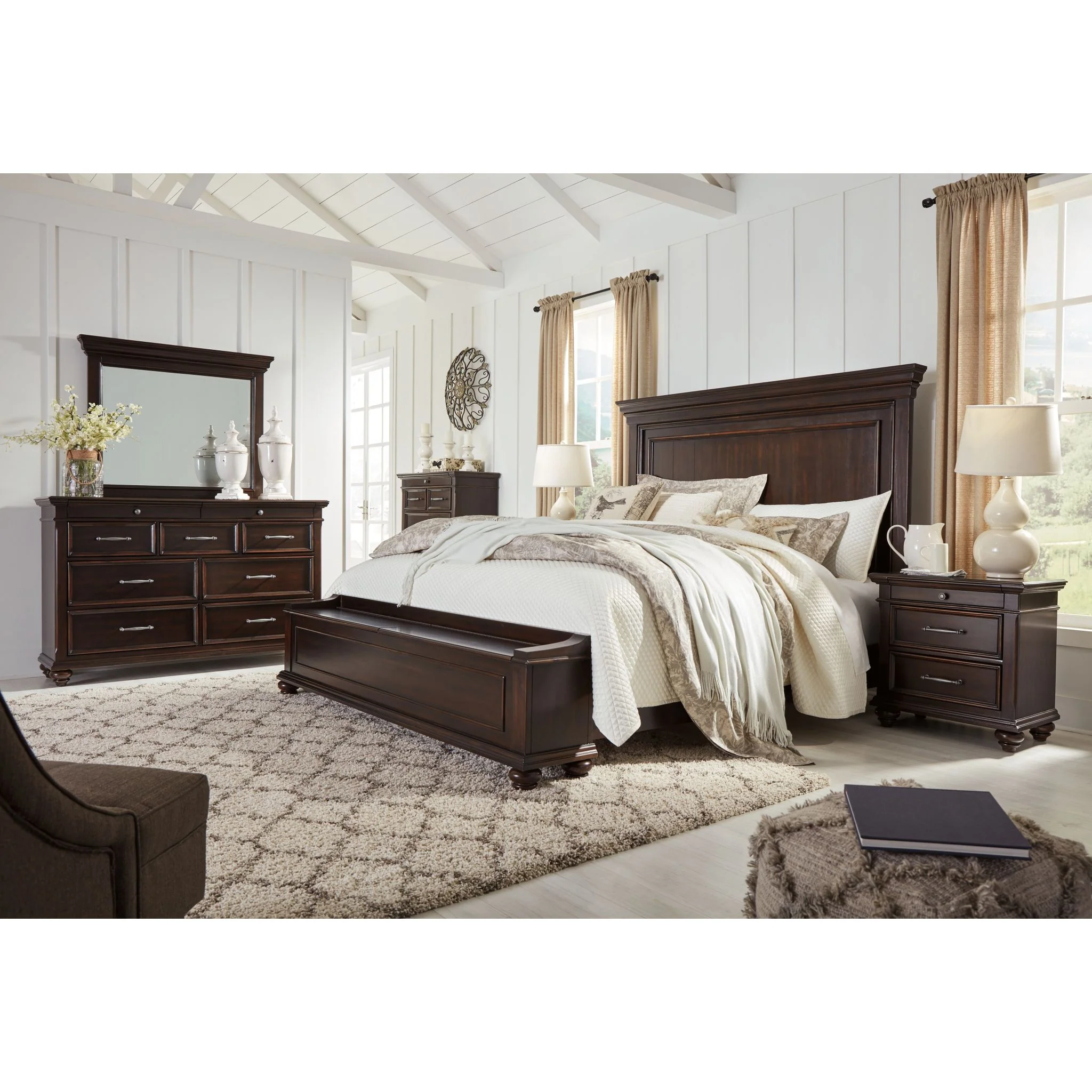 Brynhurst Dresser - Image 8
