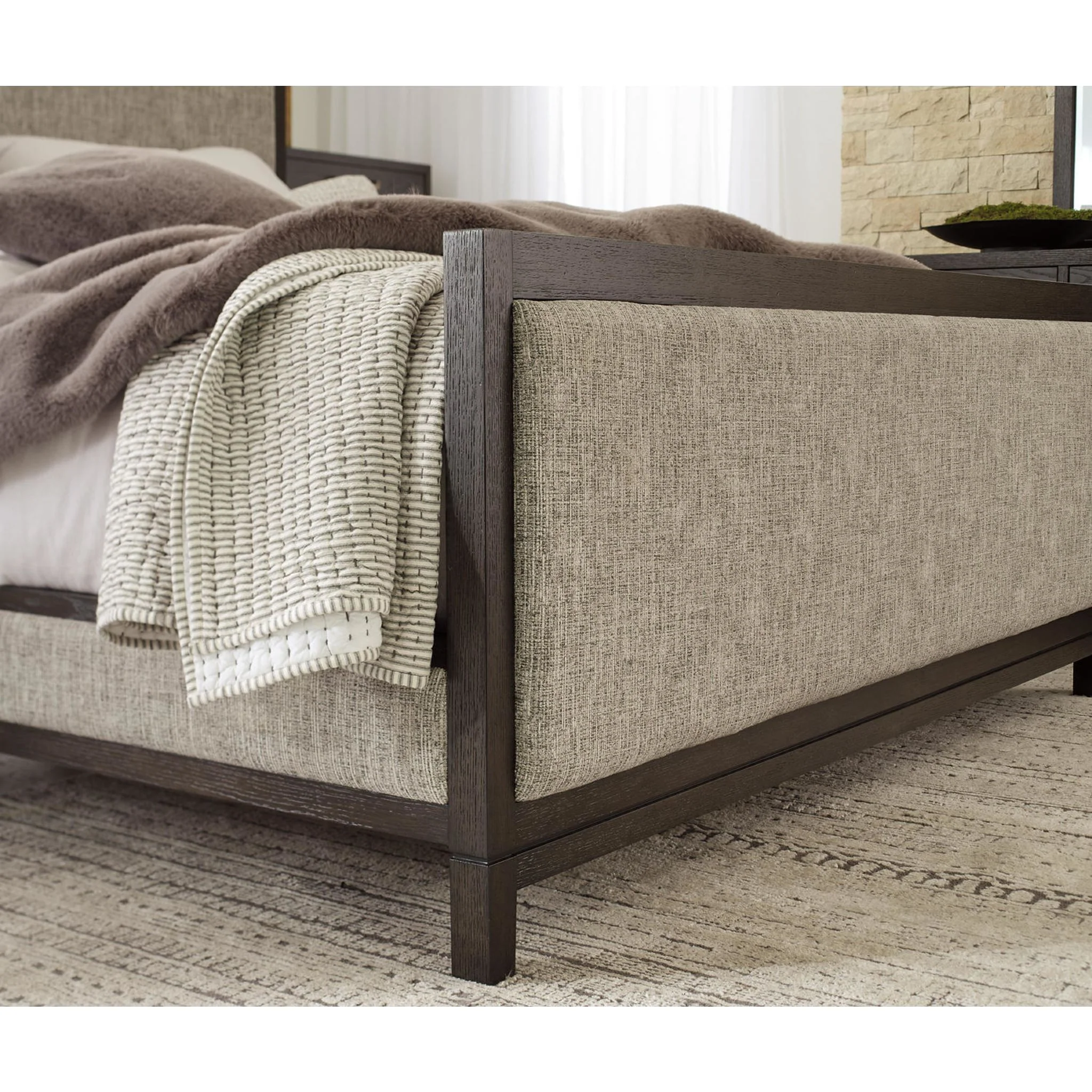 Burkhaus 5 Piece Queen Panel Bedroom - Image 5