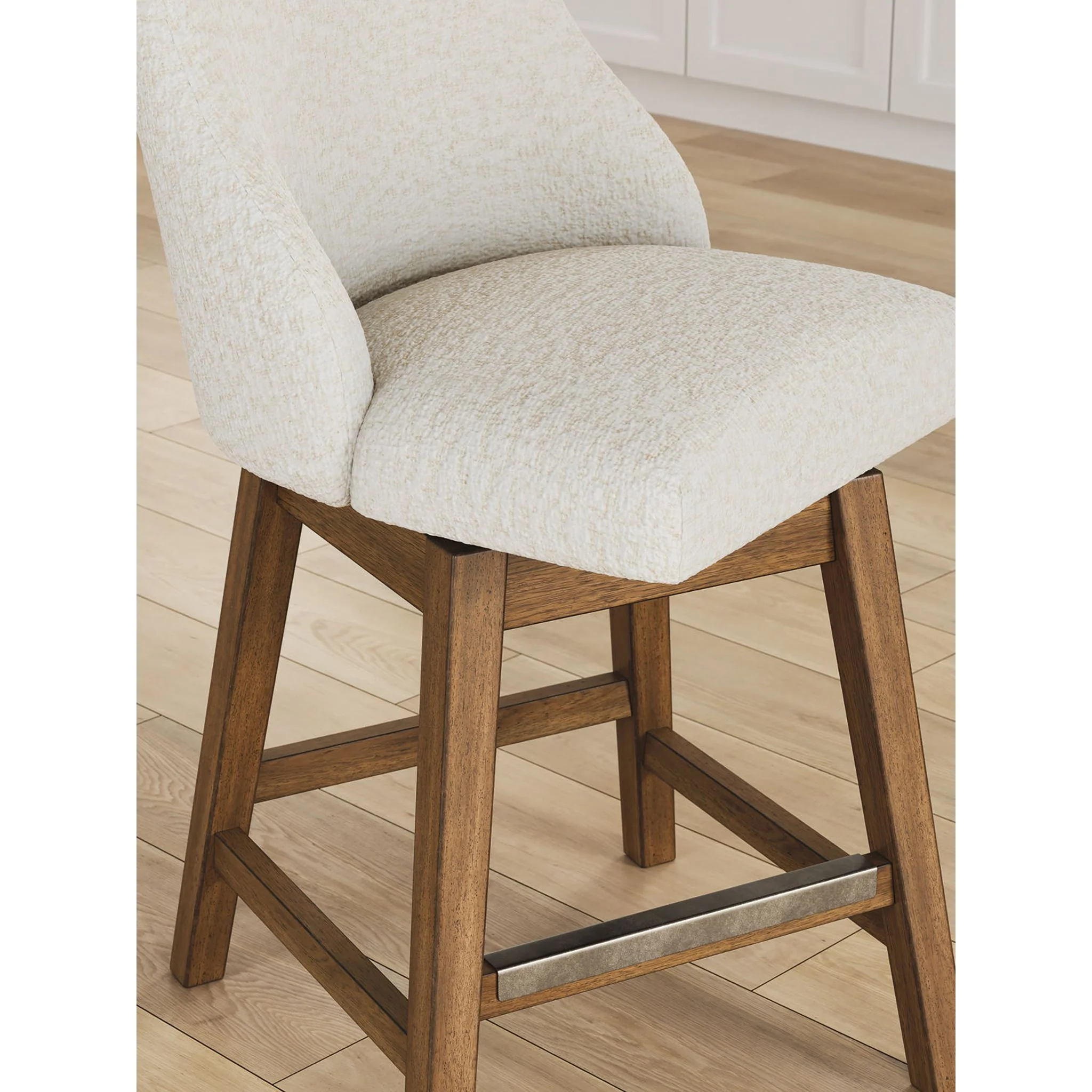 Cabalynn Counter Height Stool - Image 7