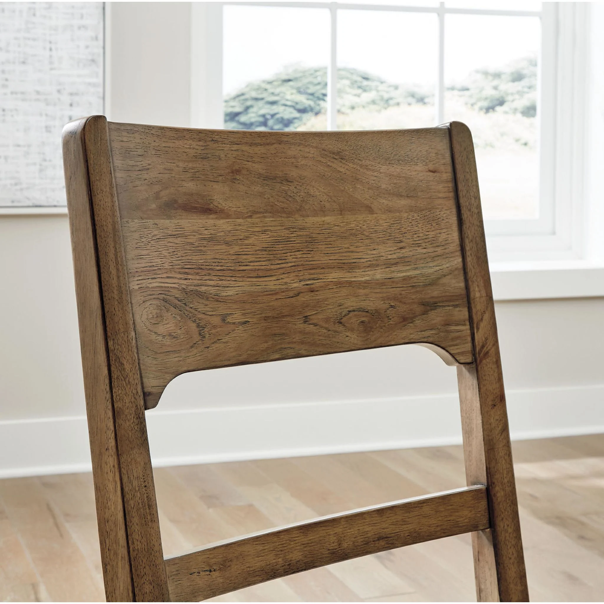 Cabalynn Dining Set - Image 14