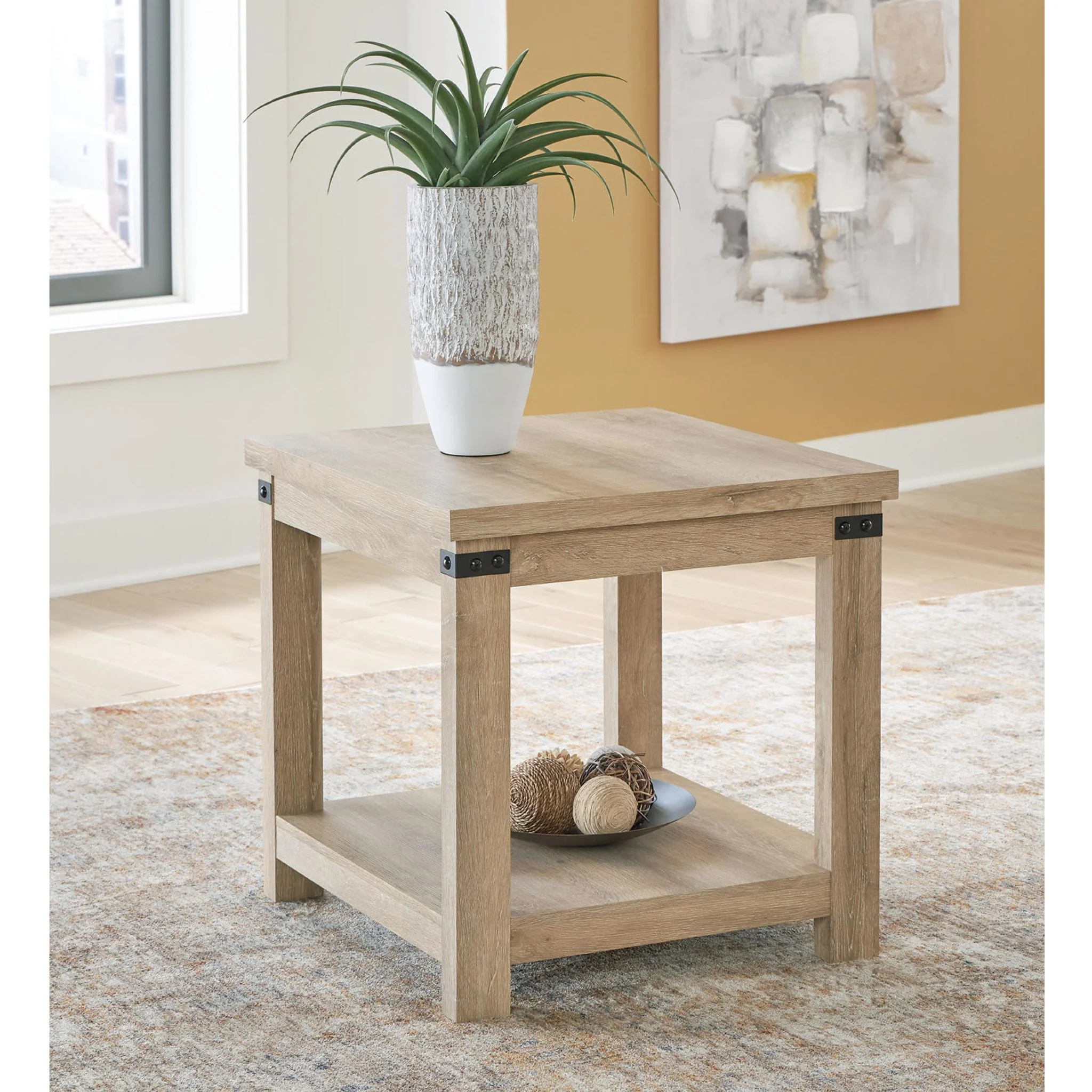 Calaboro End Table - Image 2
