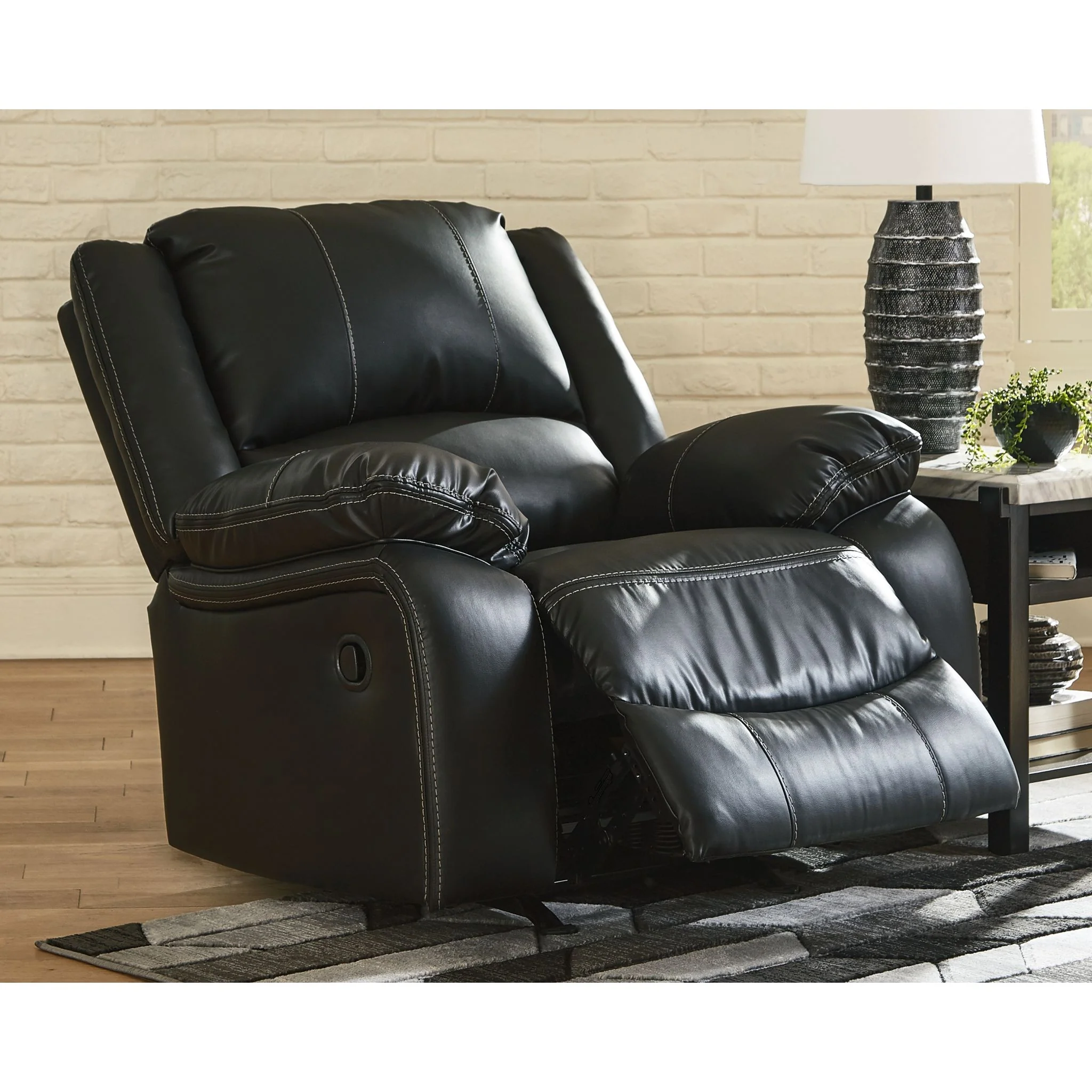 Calderwell Rocker Recliner - Image 3