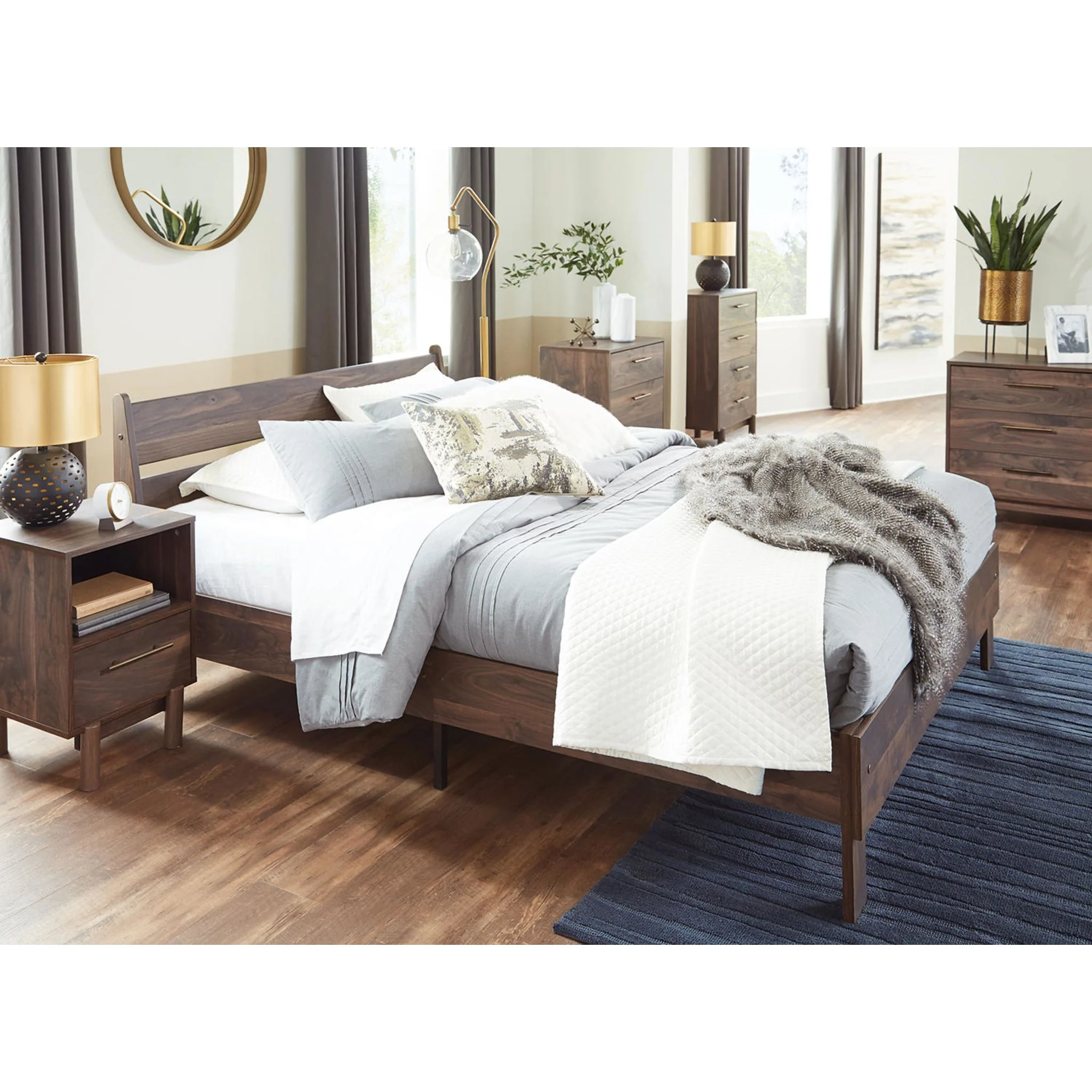Calverson Queen Platform Bed - Image 5