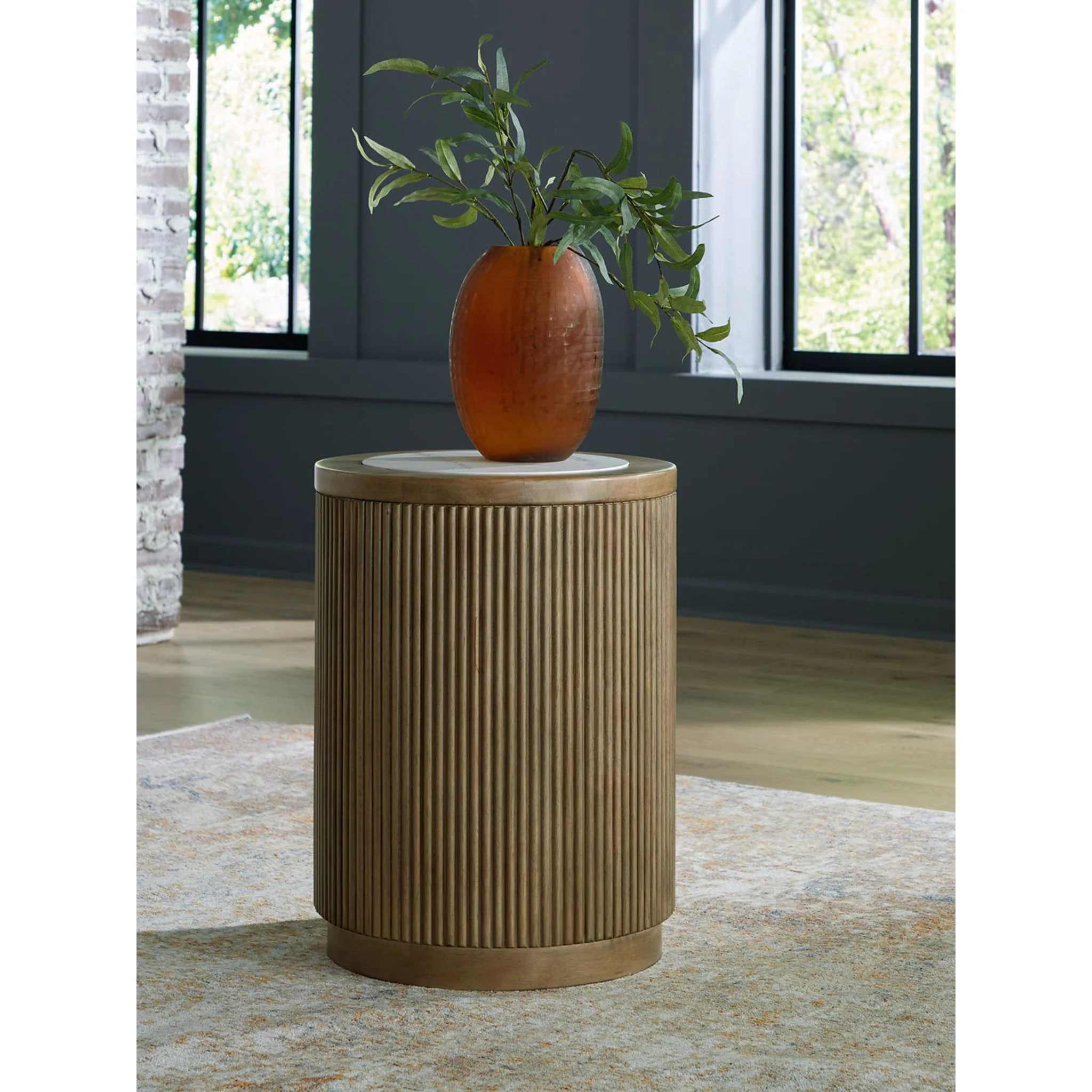 Camdill End Table - Image 4