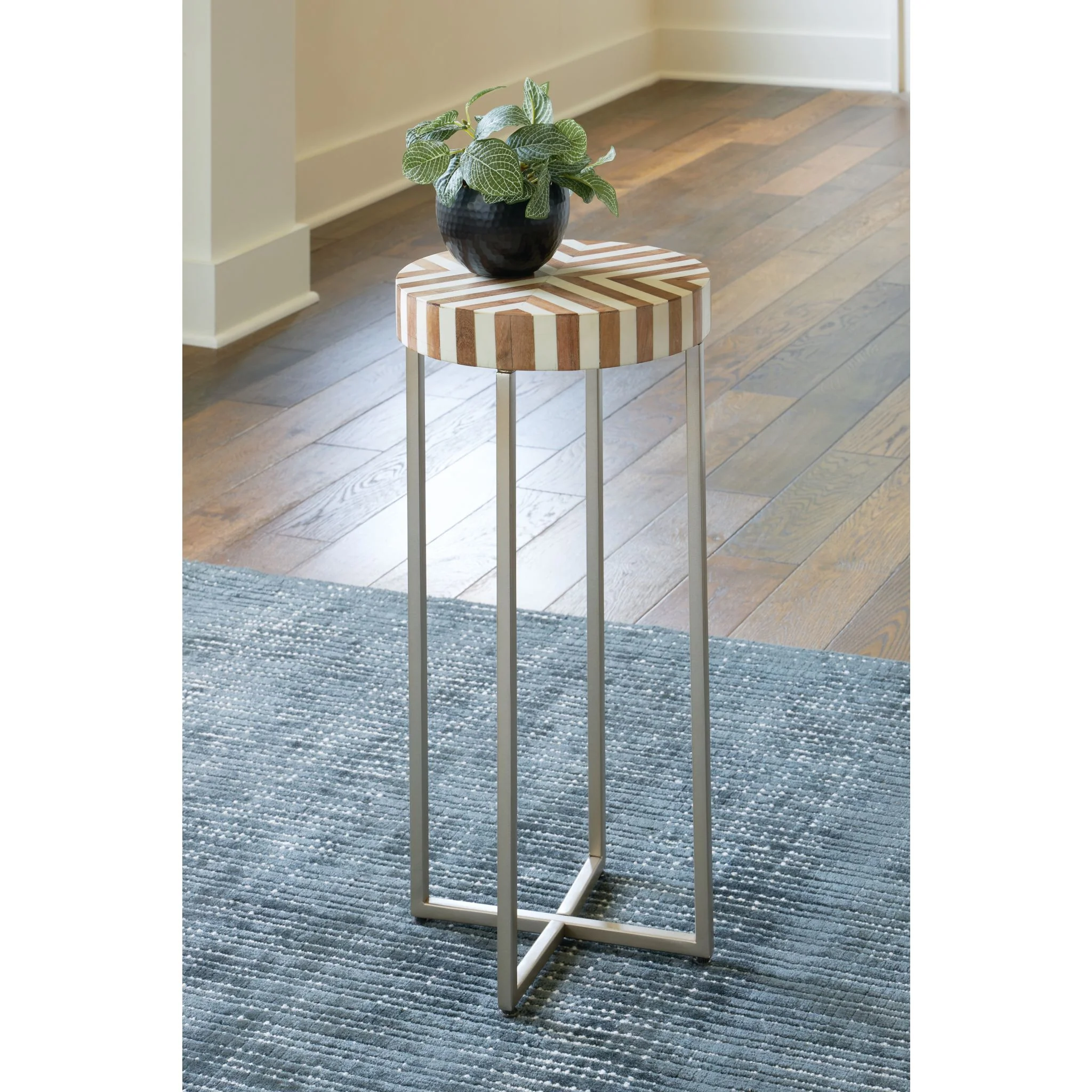 Cartley Accent Table - Image 2