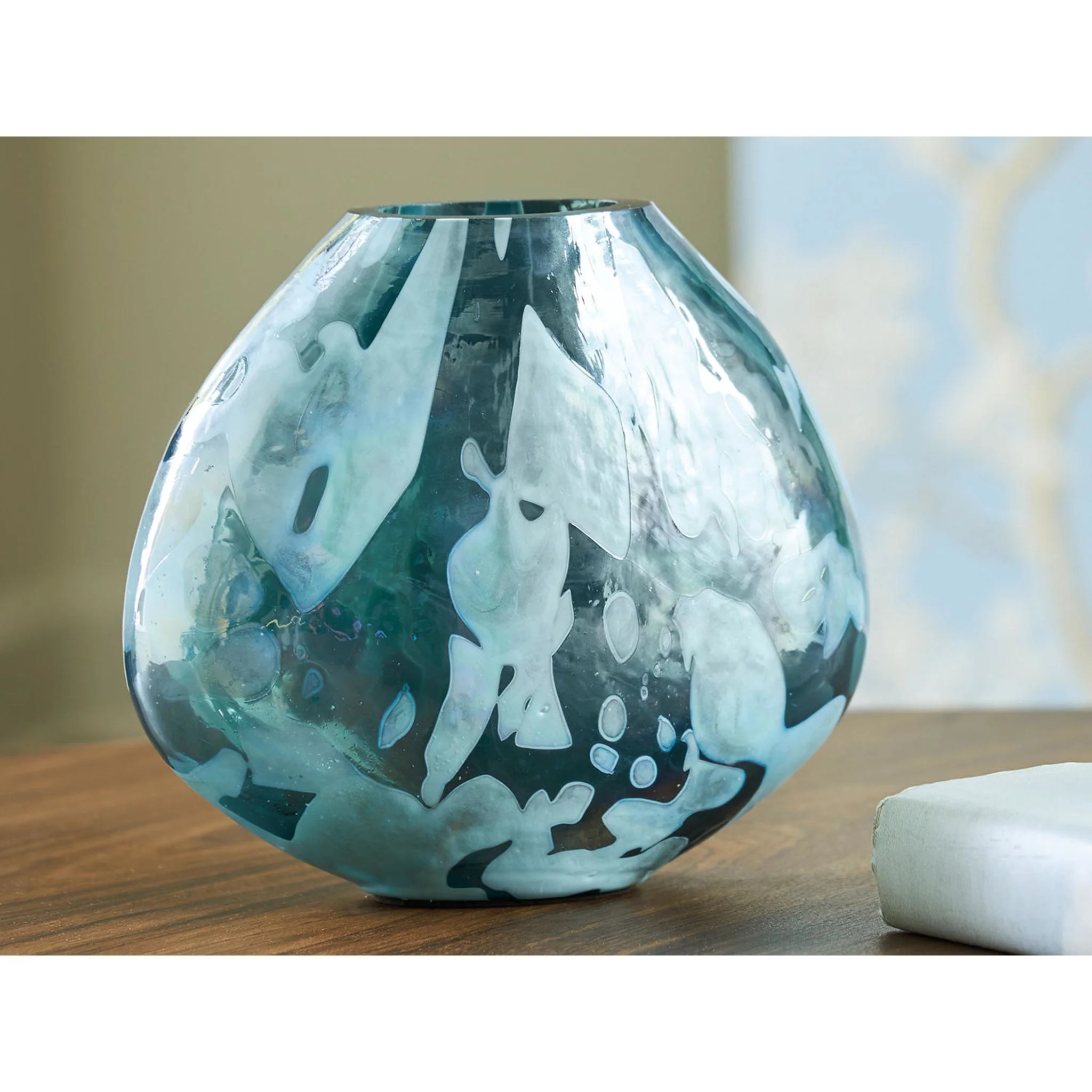 Cartshaw Vase - Image 2