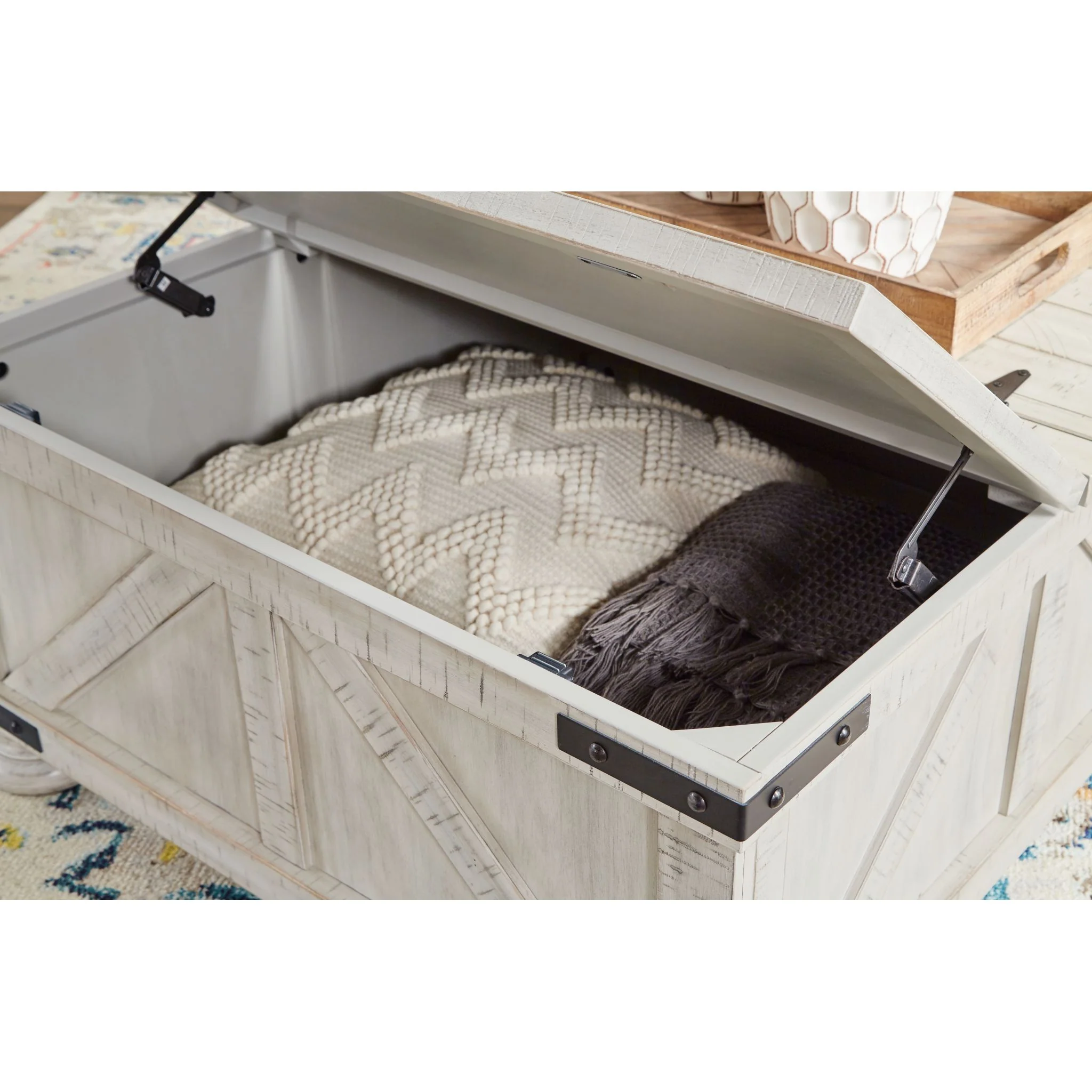 Carynhurst Coffee Table with Storage - Image 7