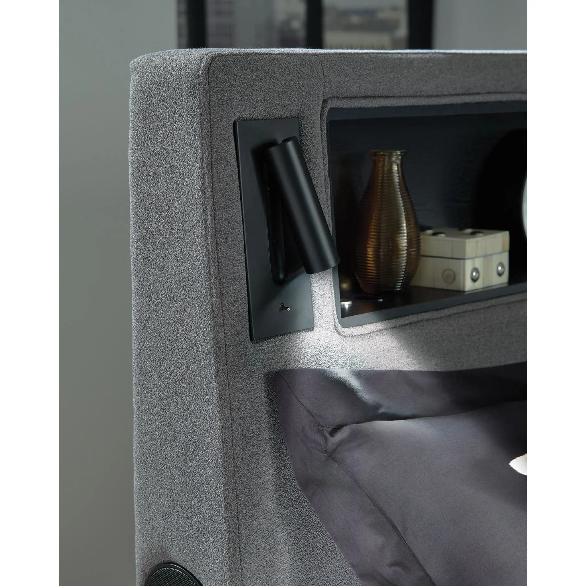 Cayberry Upholstered Bed - Image 50