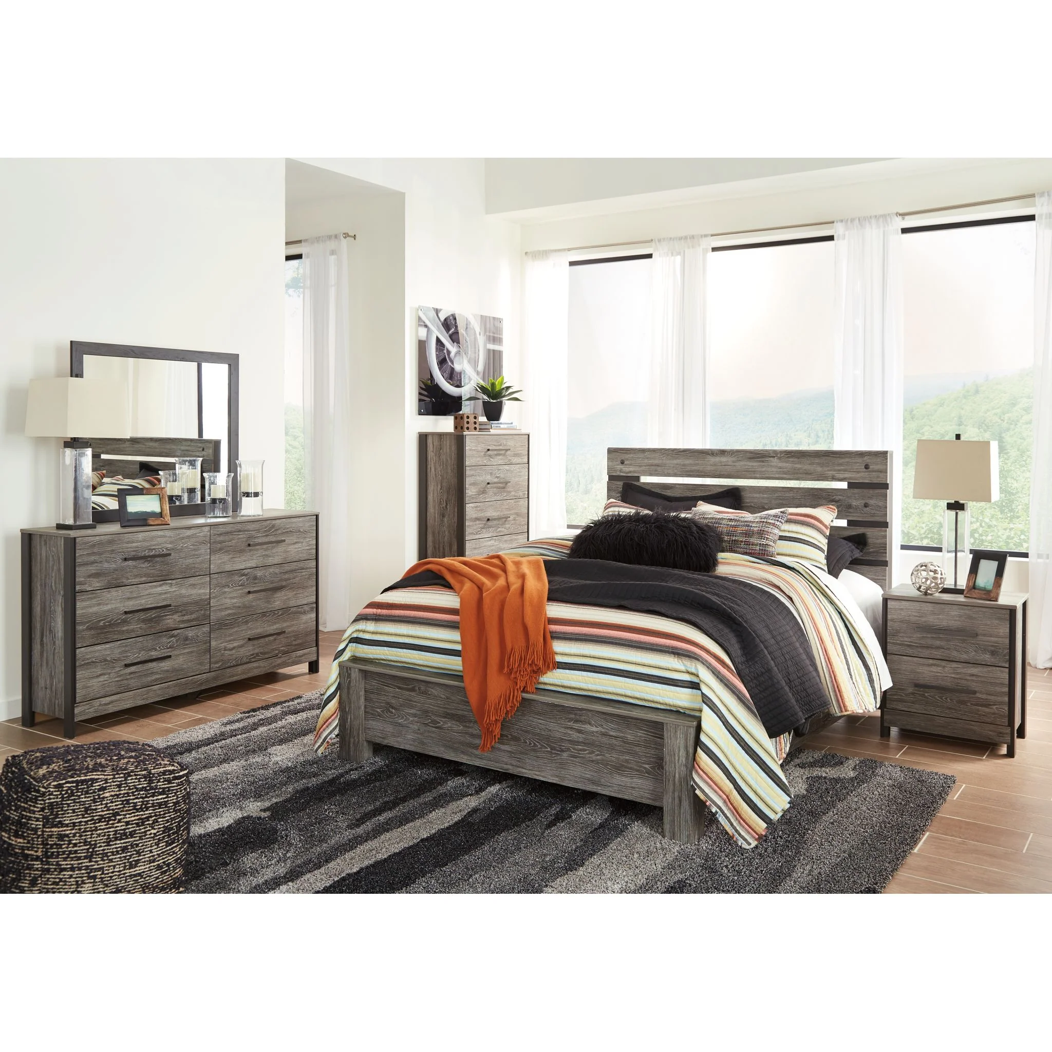 Cazenfeld Panel Bed - Image 5