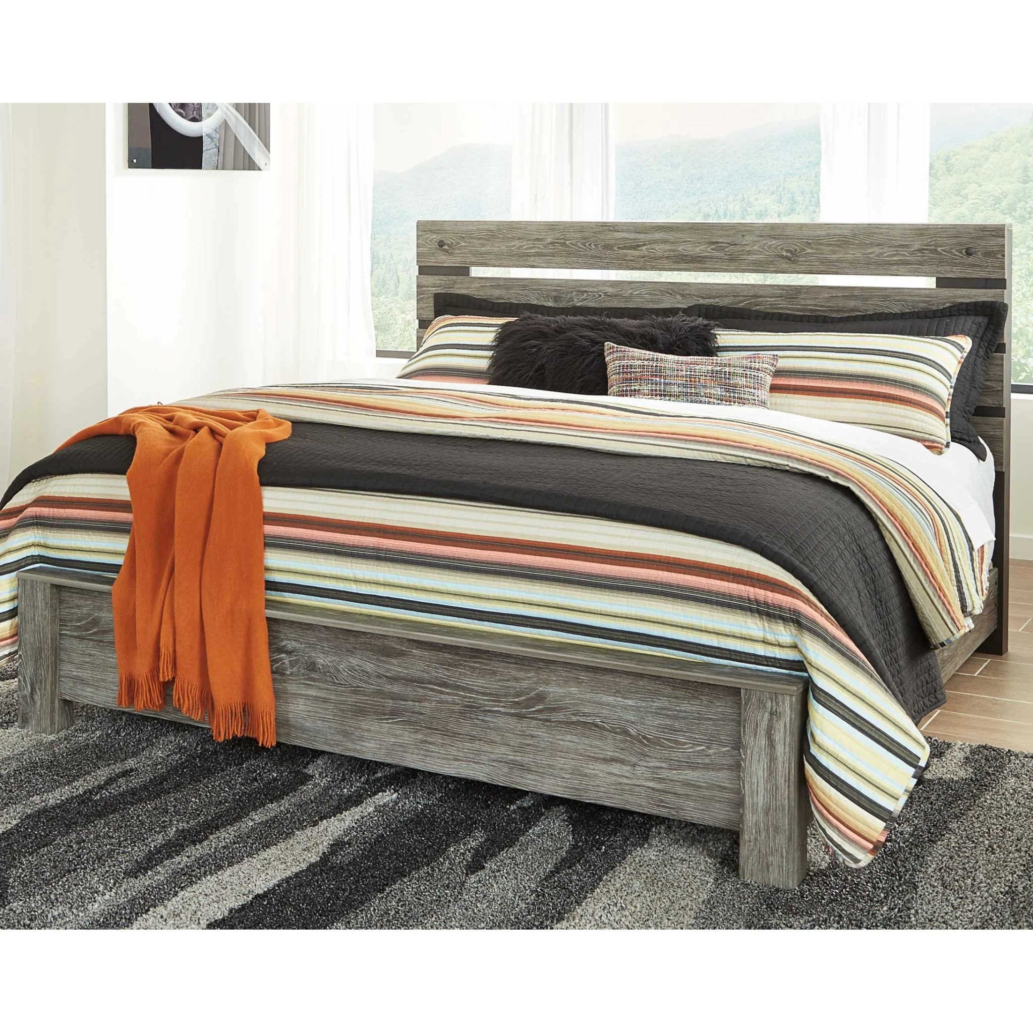 Cazenfeld Panel Bed - Image 9