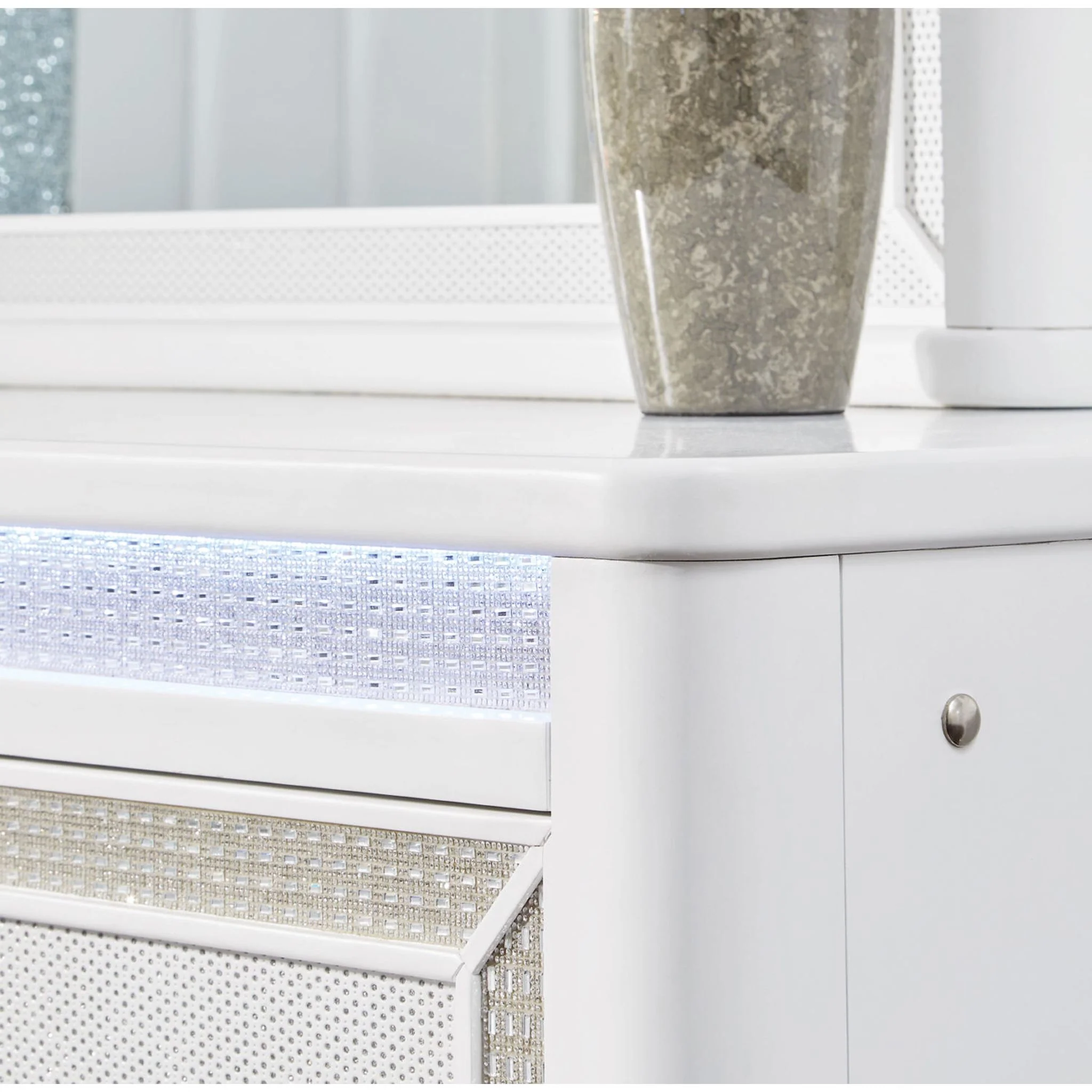 Chalanna 5 Piece Storage Bedroom - Image 8