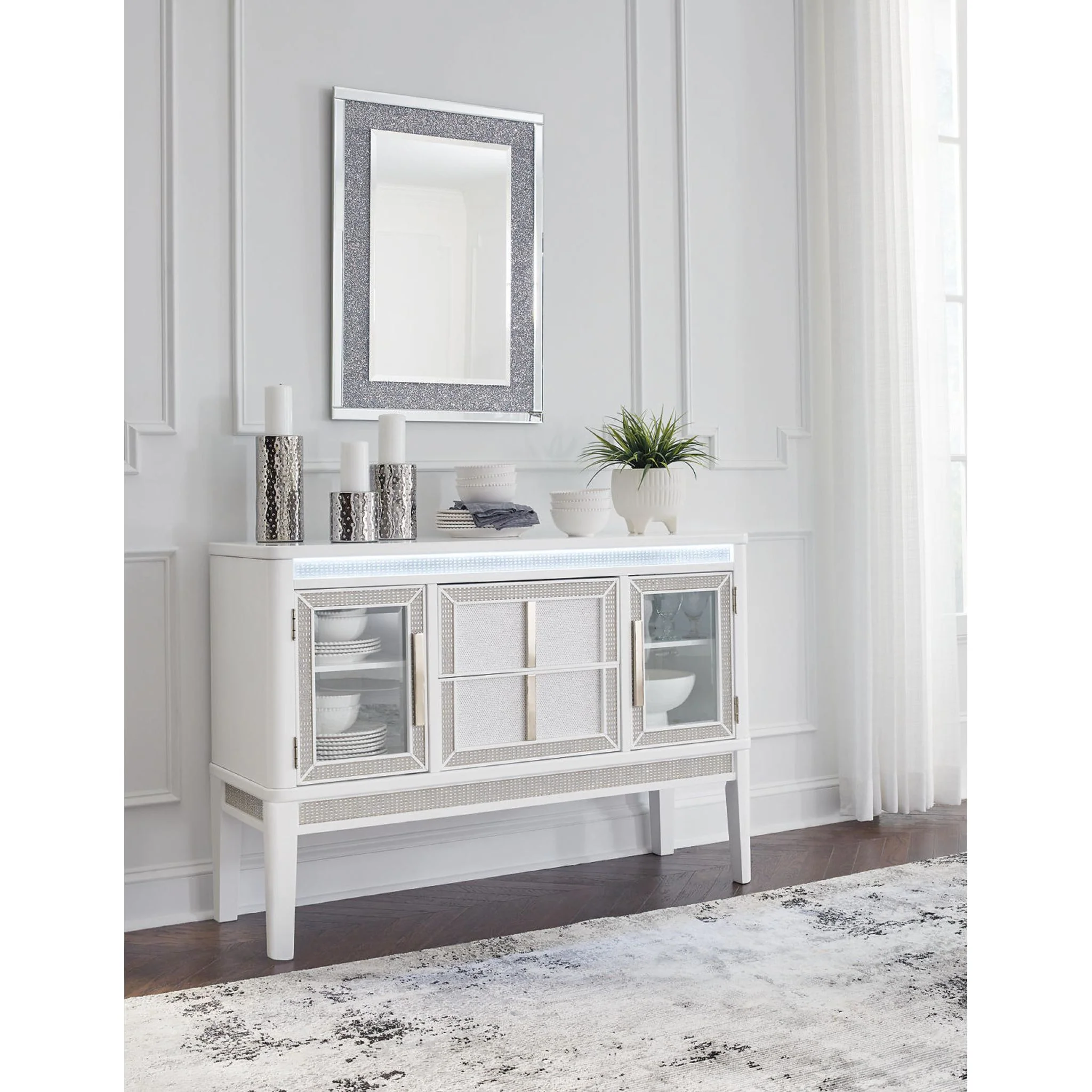 Chalanna Dining Server - Image 2