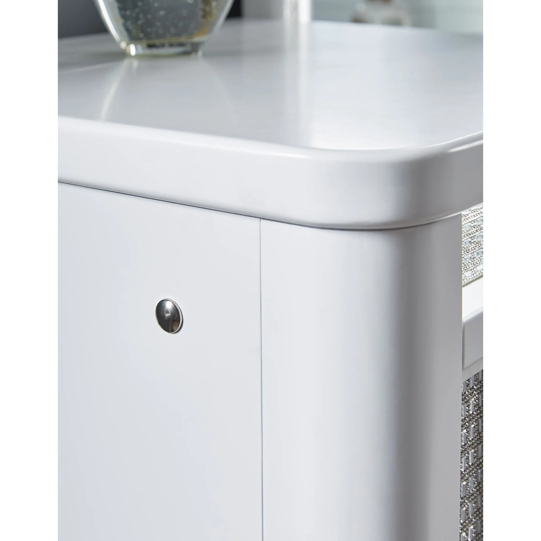 Chalanna Vanity and Mirror - Image 8