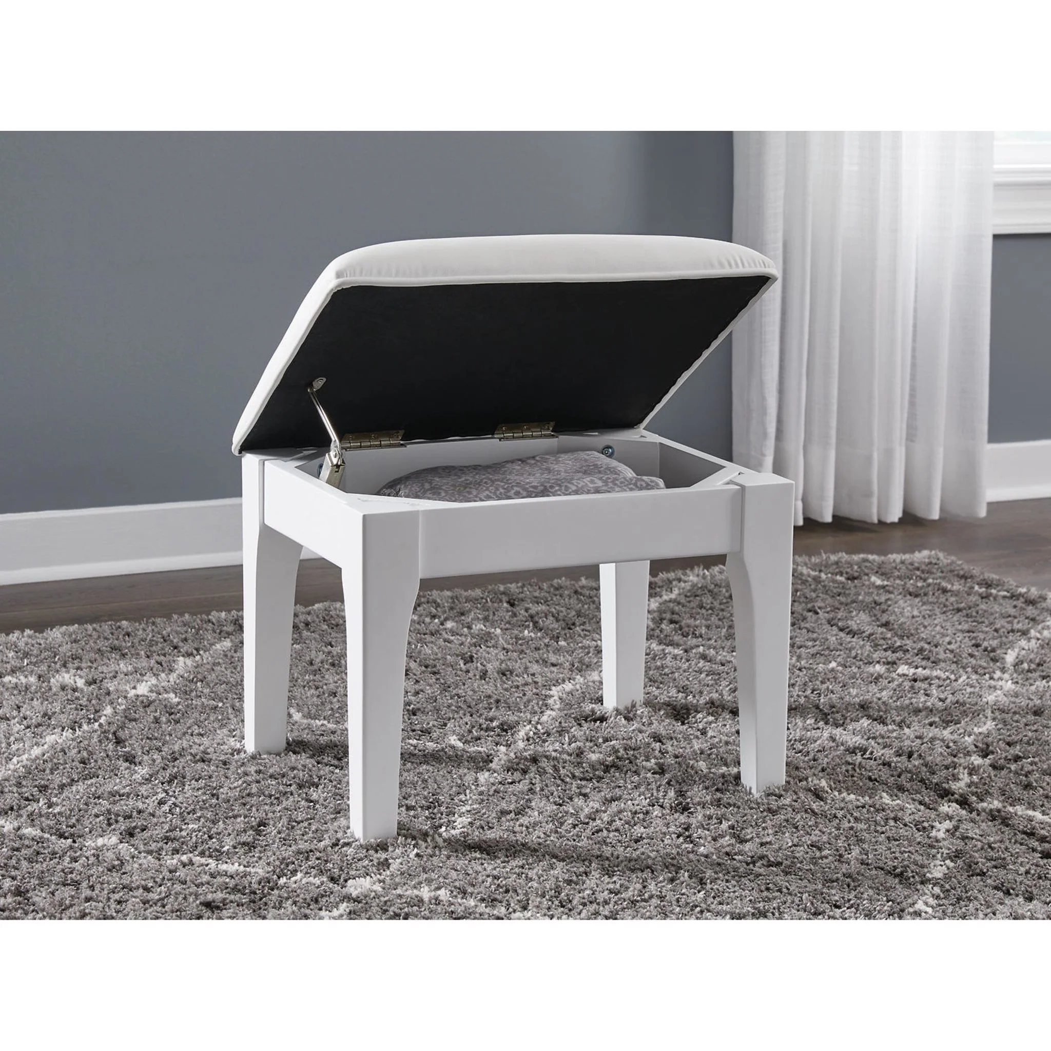 Chalanna Vanity Stool - Image 5