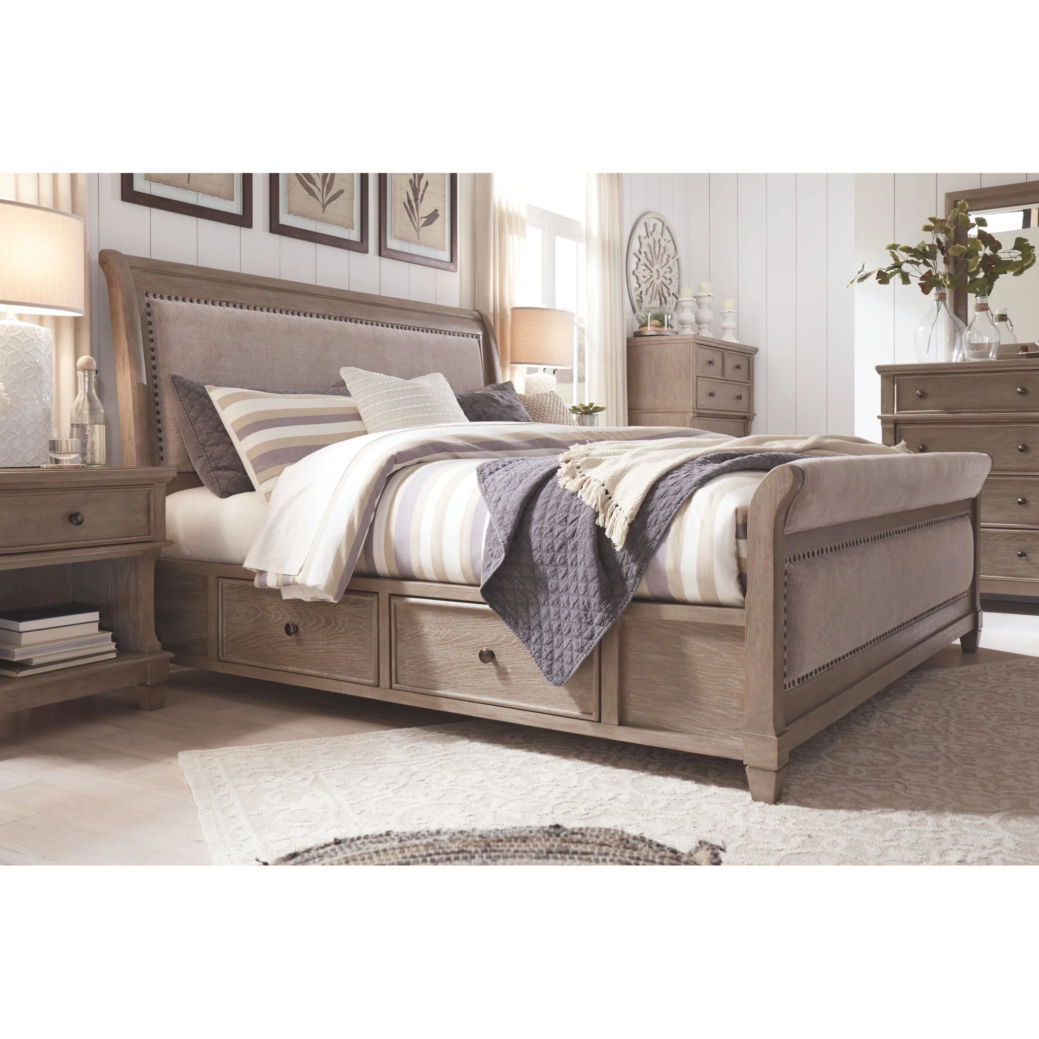 Challene - EXCLUSIVE 5 Piece Queen Storage Bedroom - Image 3