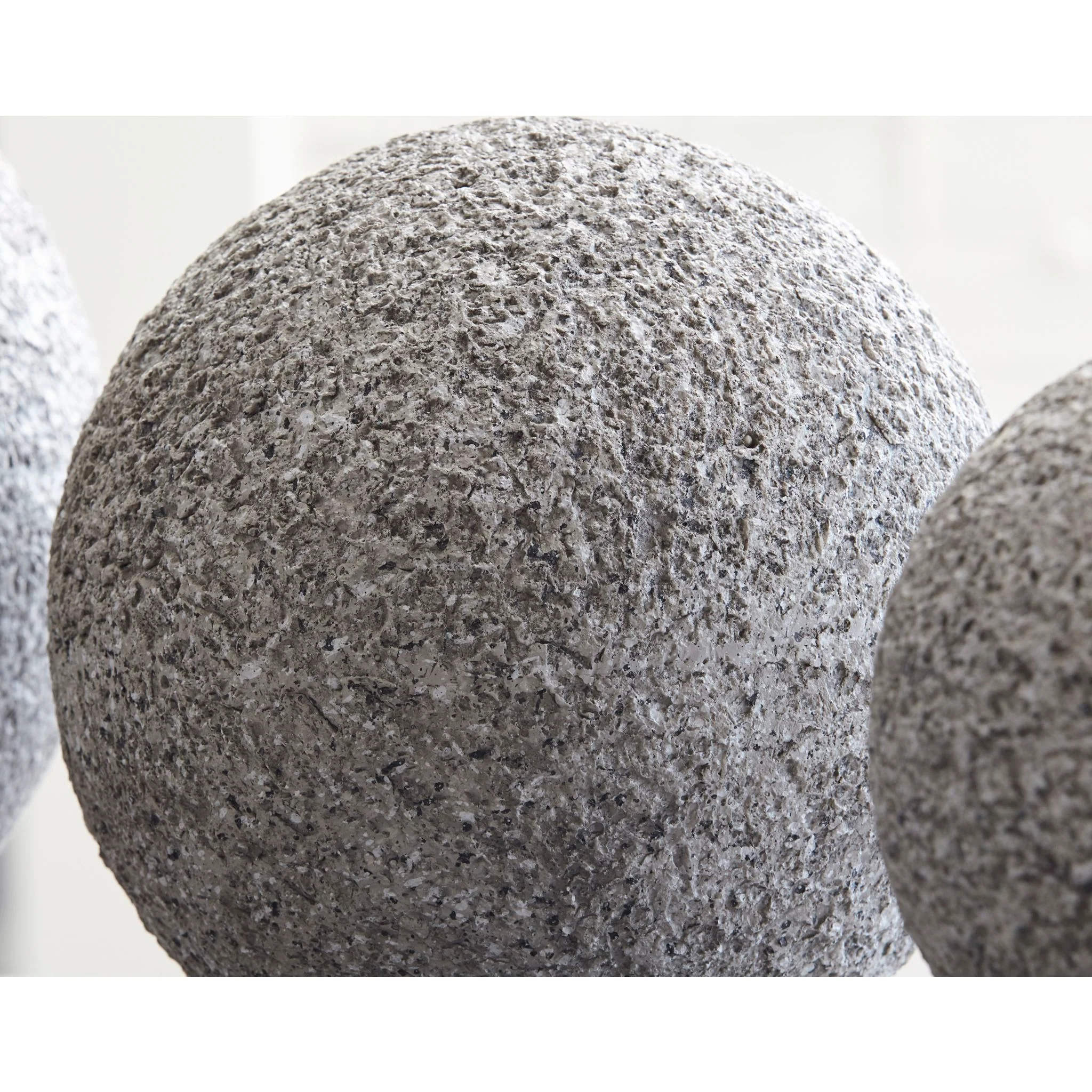Chanlow Sculpture (Set of 3) - Image 3