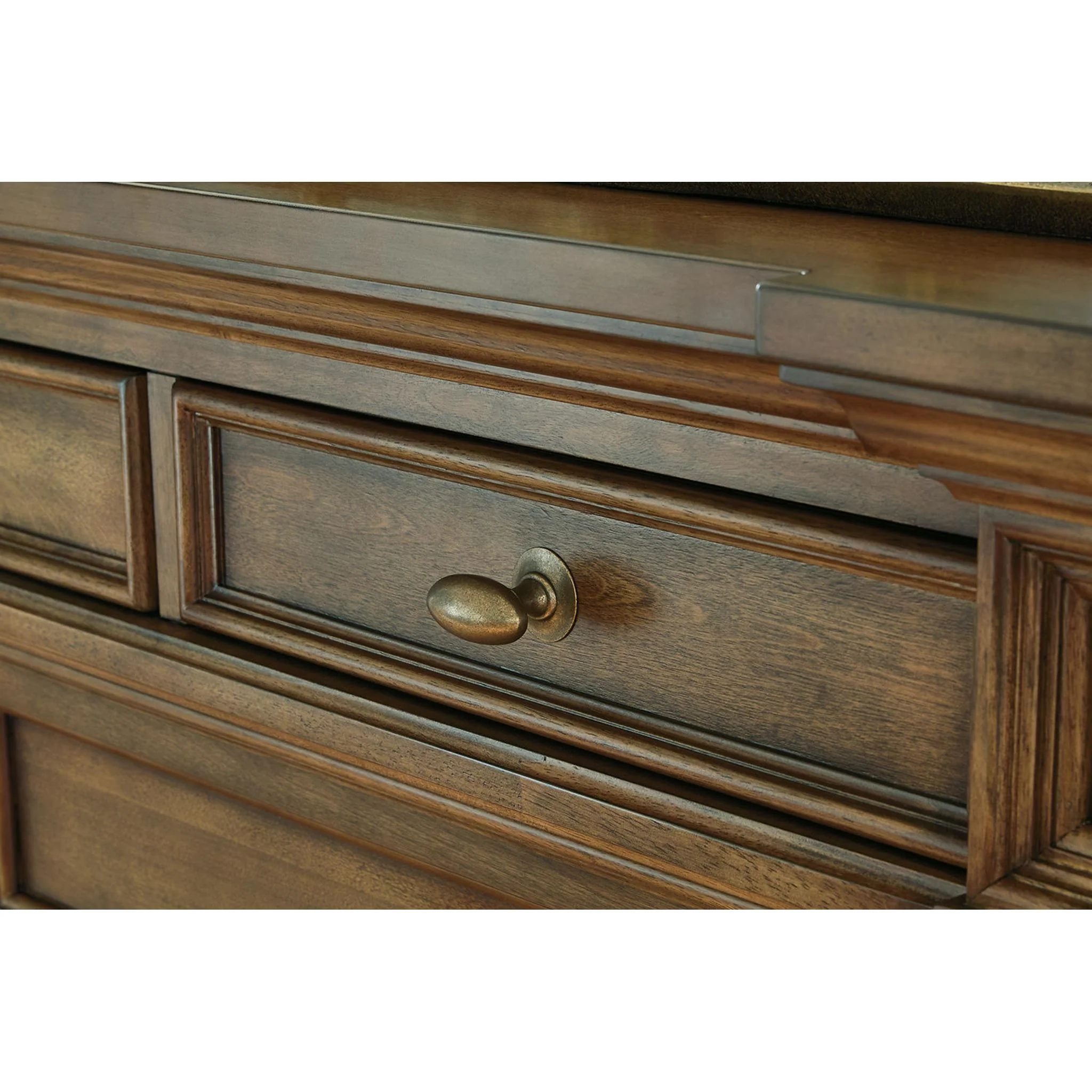 Channley Dresser and Mirror - Image 5