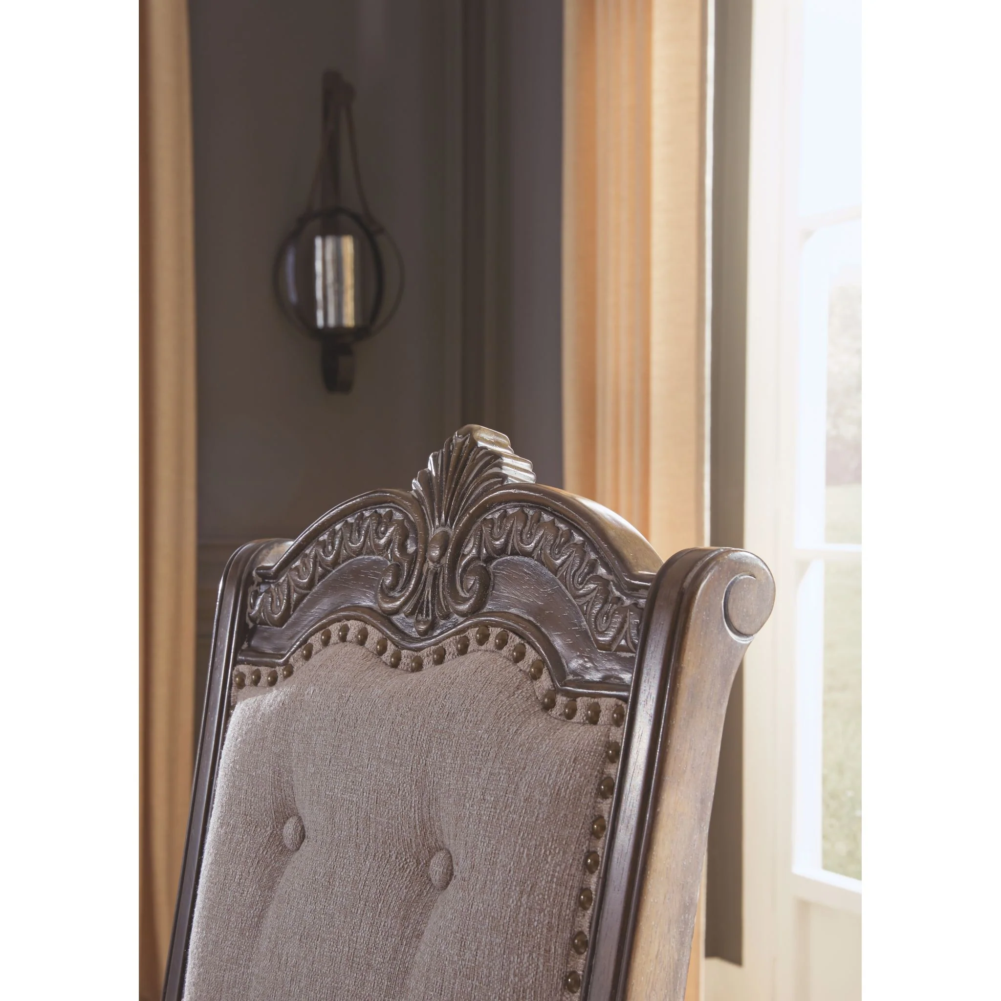 Charmond Dining Set - Image 6