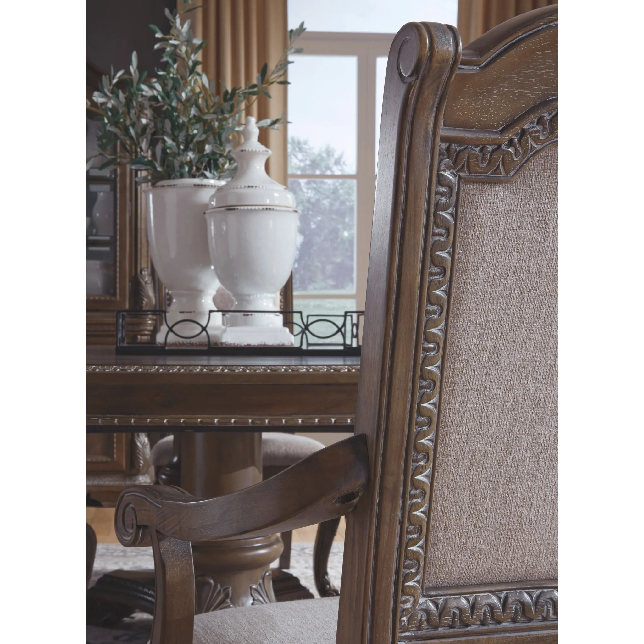 Charmond Dining Set - Image 9