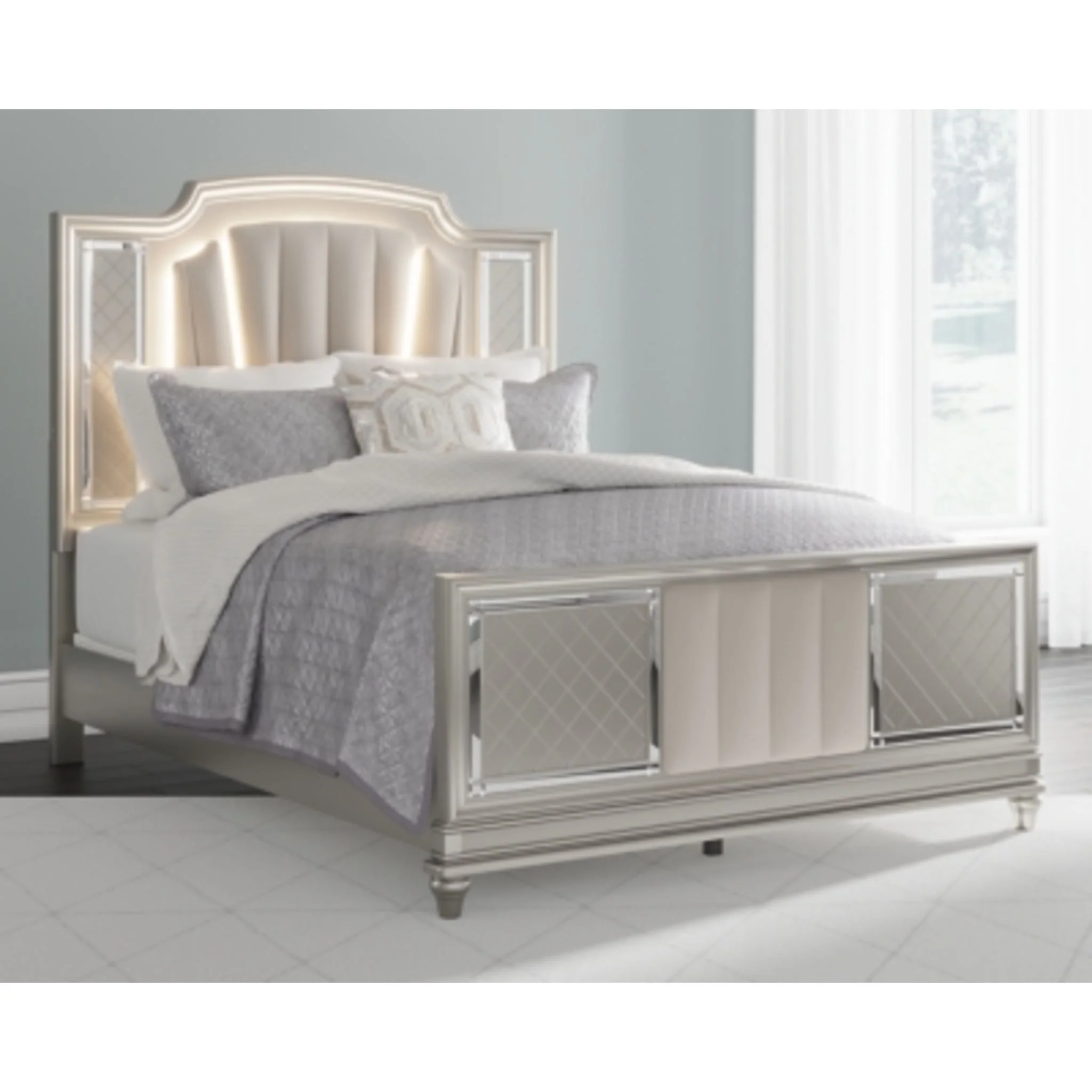 Chevanna 3 Piece Queen Panel Bed - Image 10