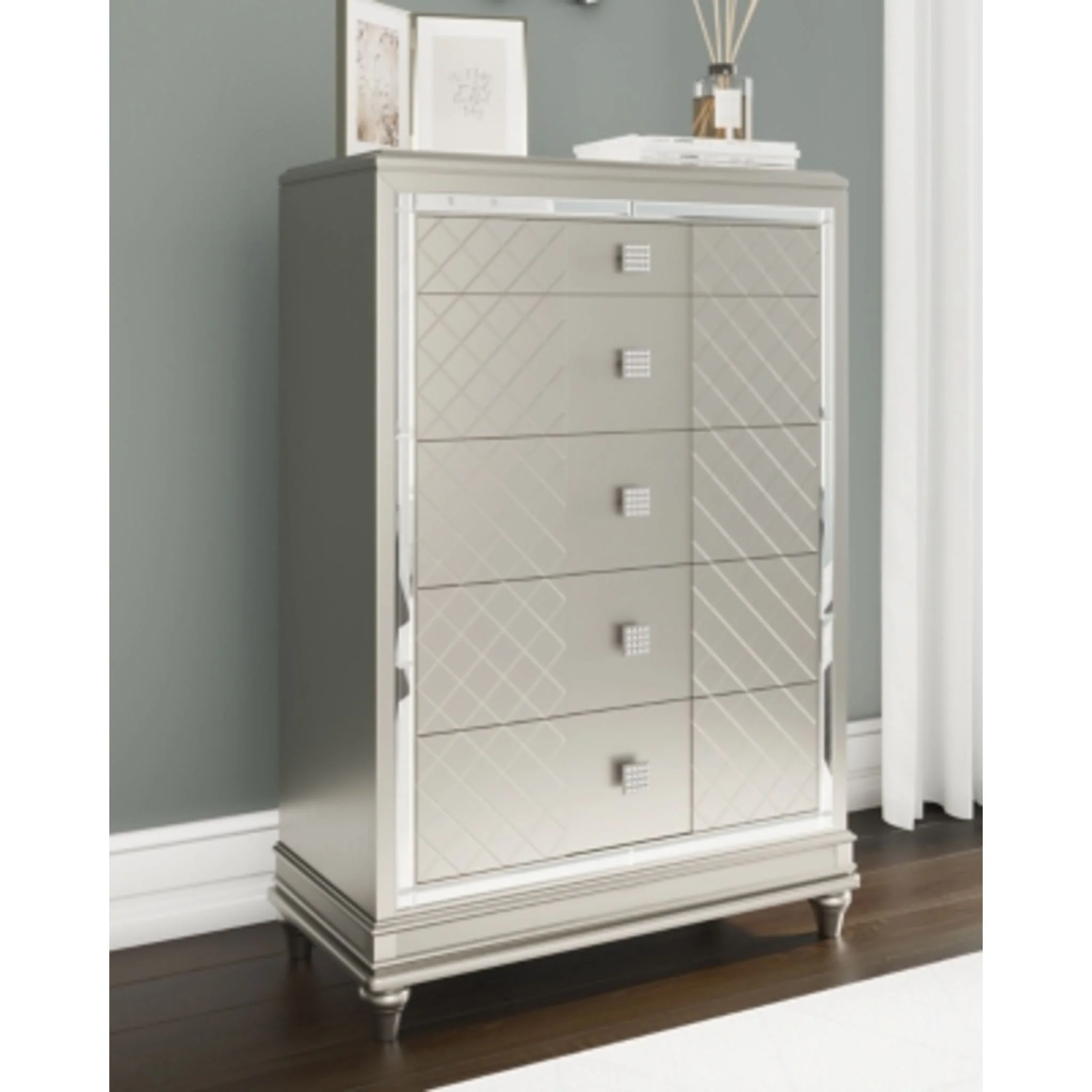 Chevanna Chest - Image 10