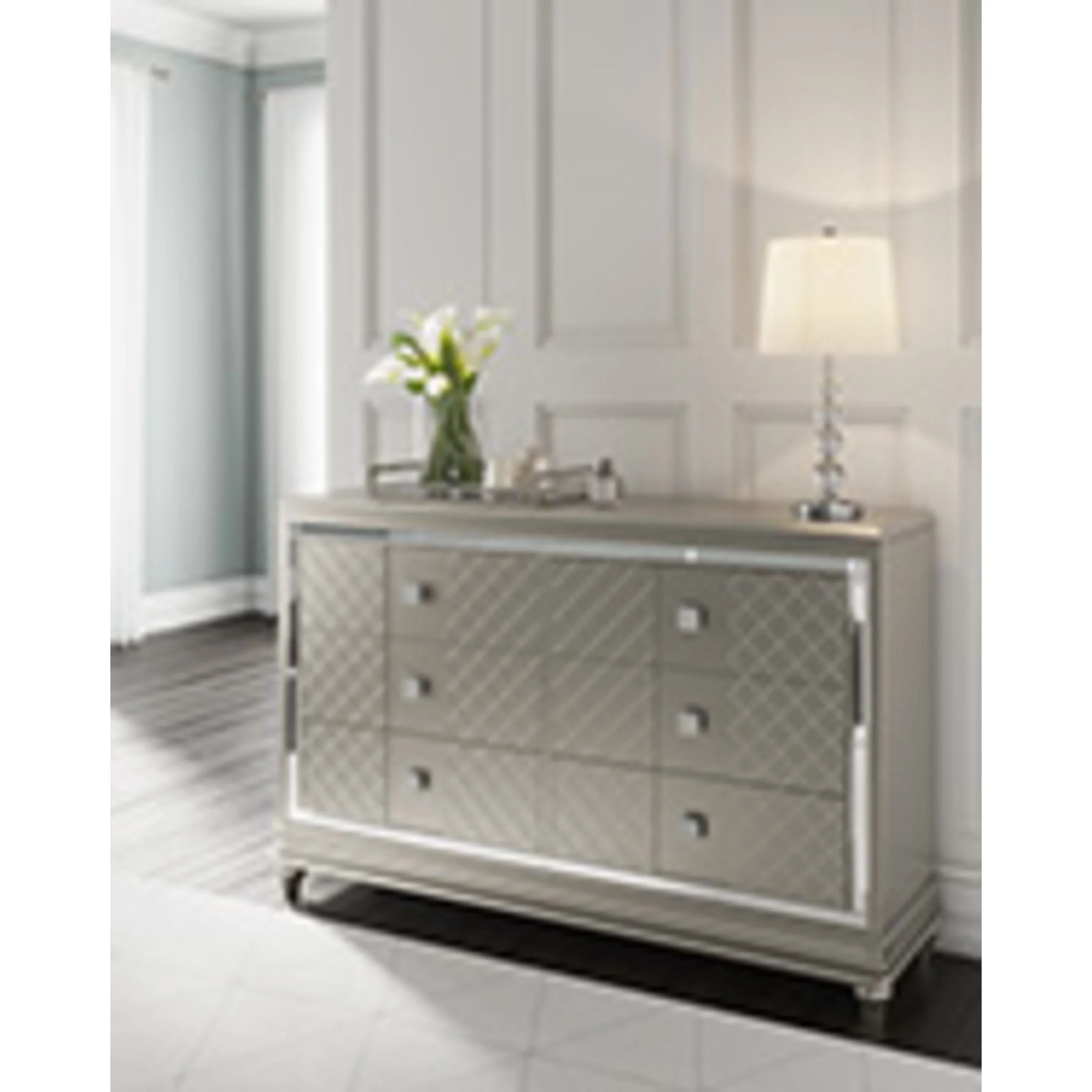 Chevanna Dresser - Image 13