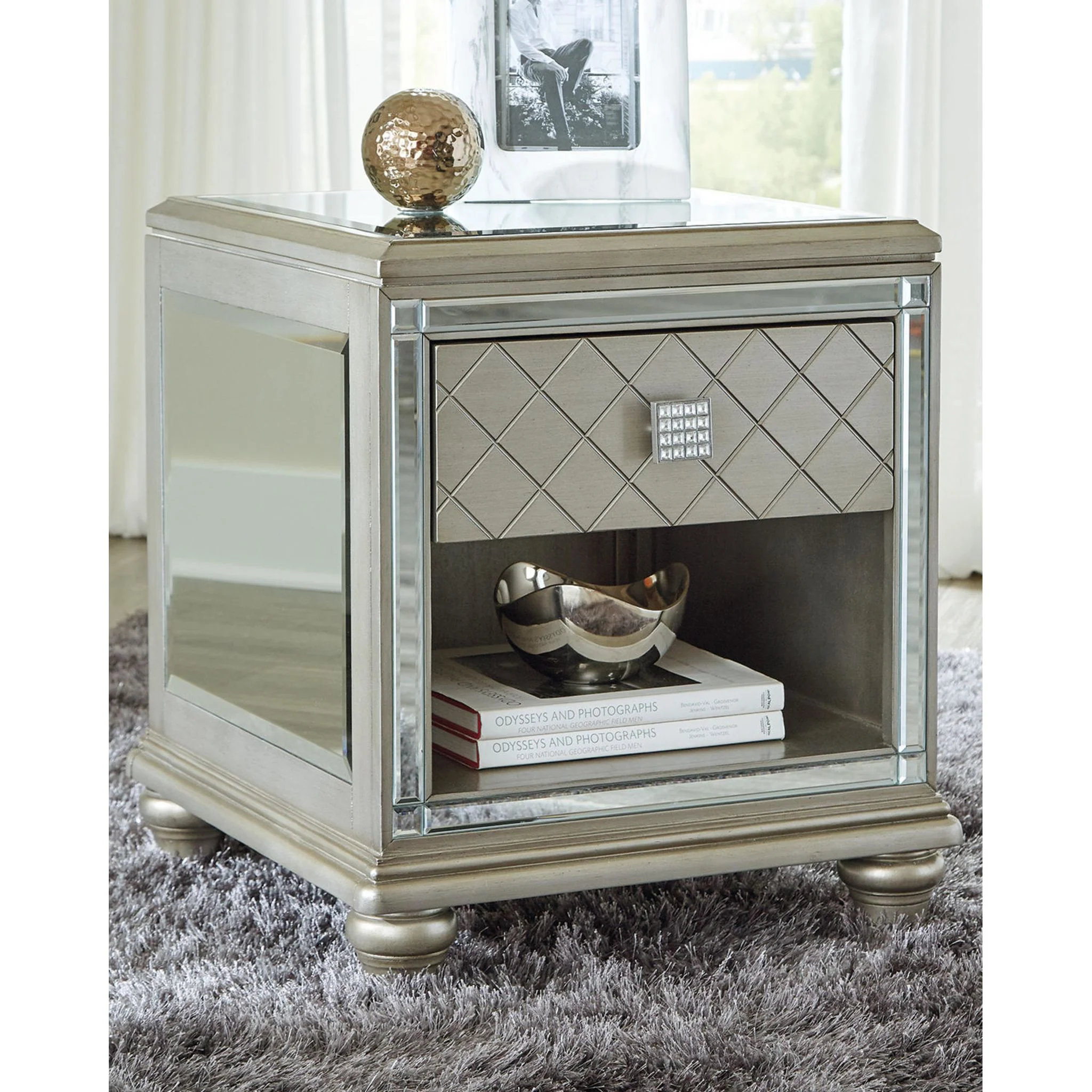 Chevanna Rectangle End Table - Image 2