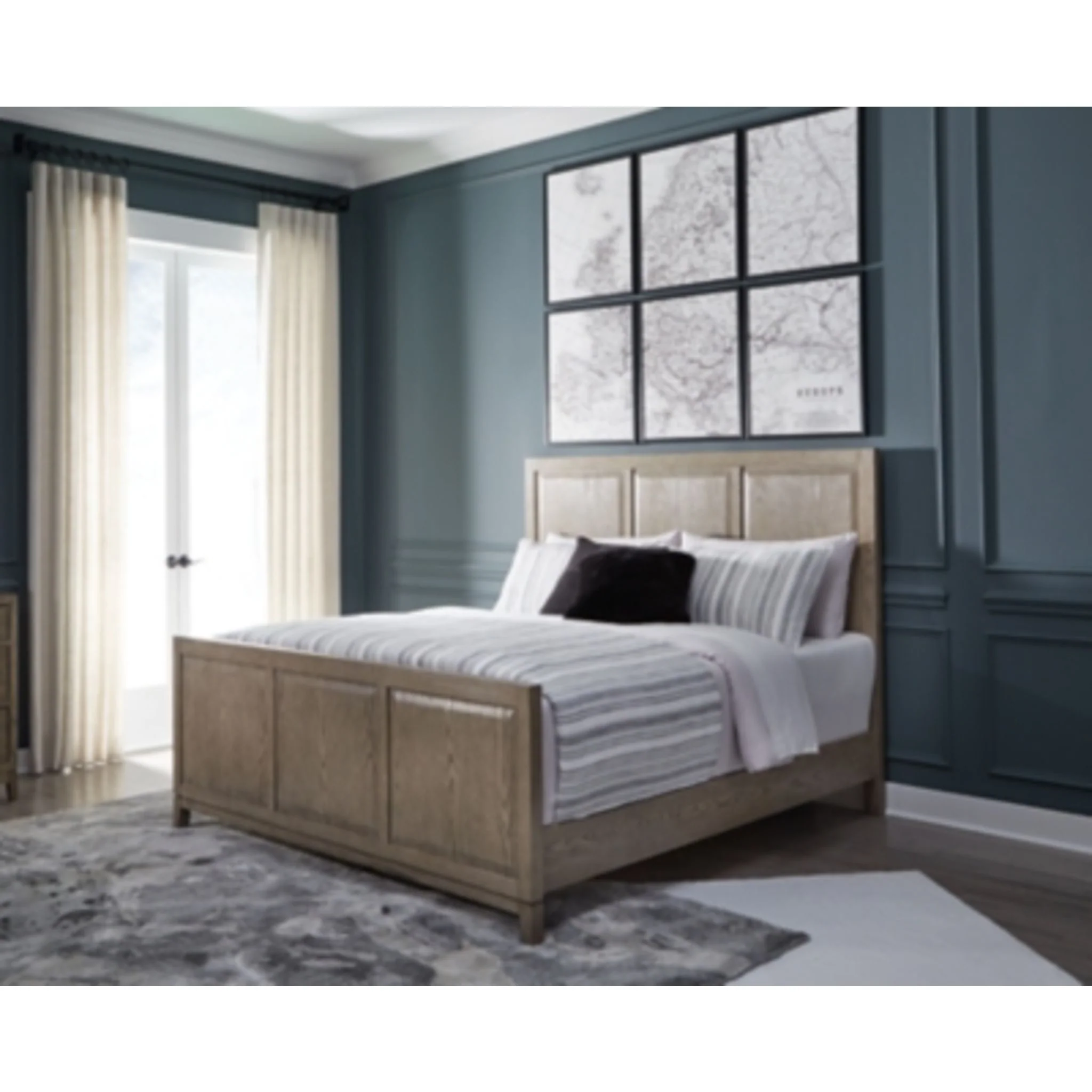 Chrestner Panel Bed - Image 8
