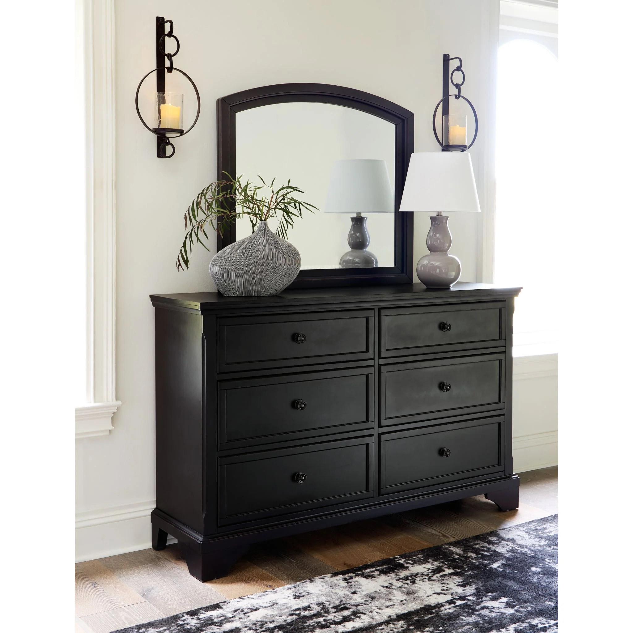 Chylanta Dresser and Mirror - Image 2