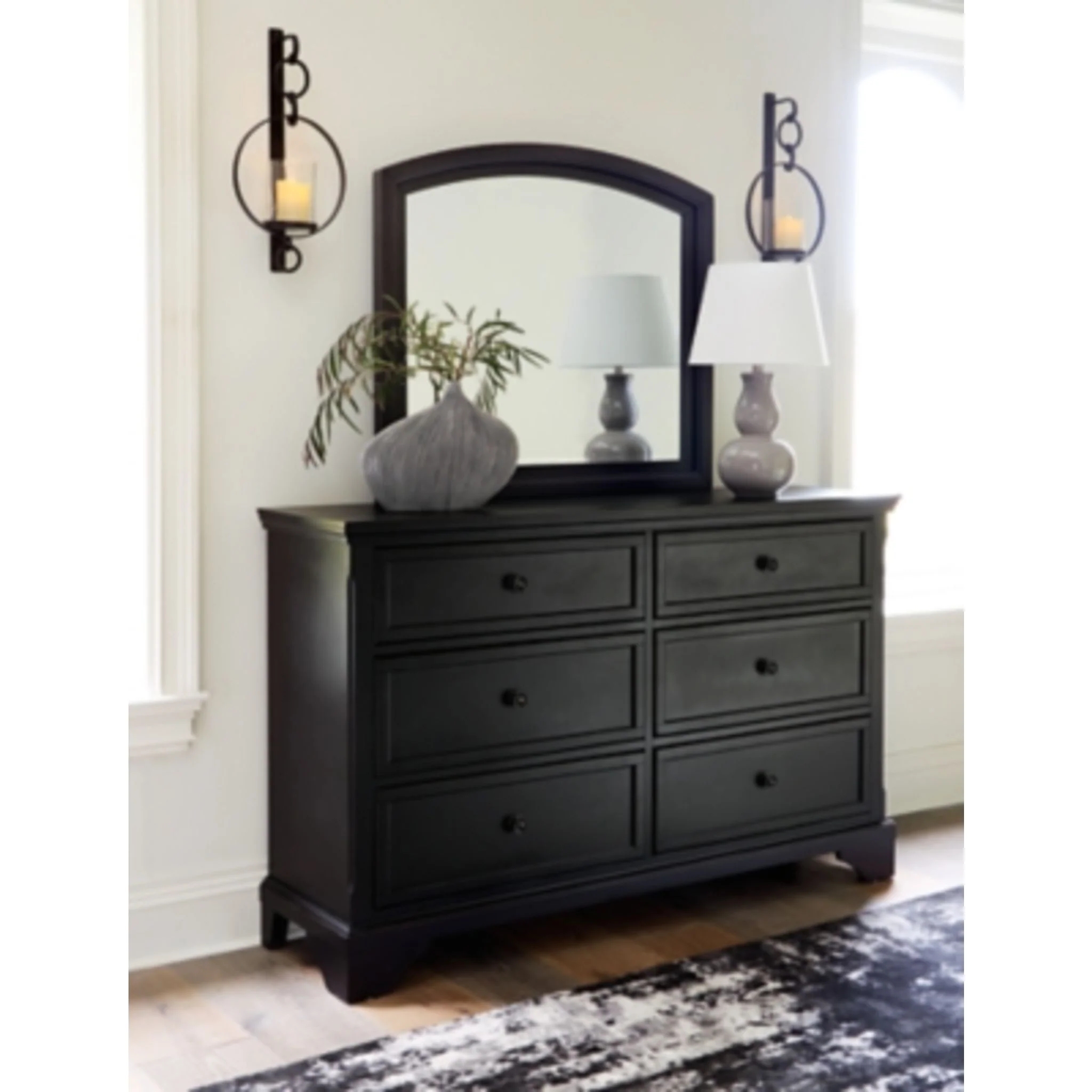 Chylanta Dresser and Mirror - Image 7