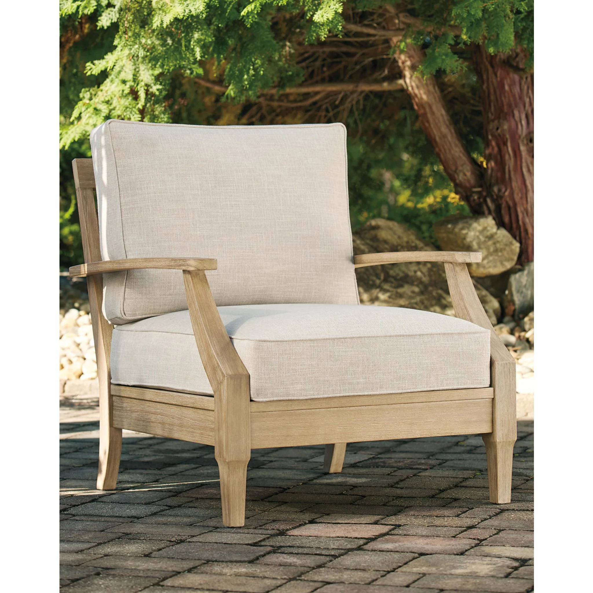 Clare View Outdoor Lounge Chair with Cushion - Image 10