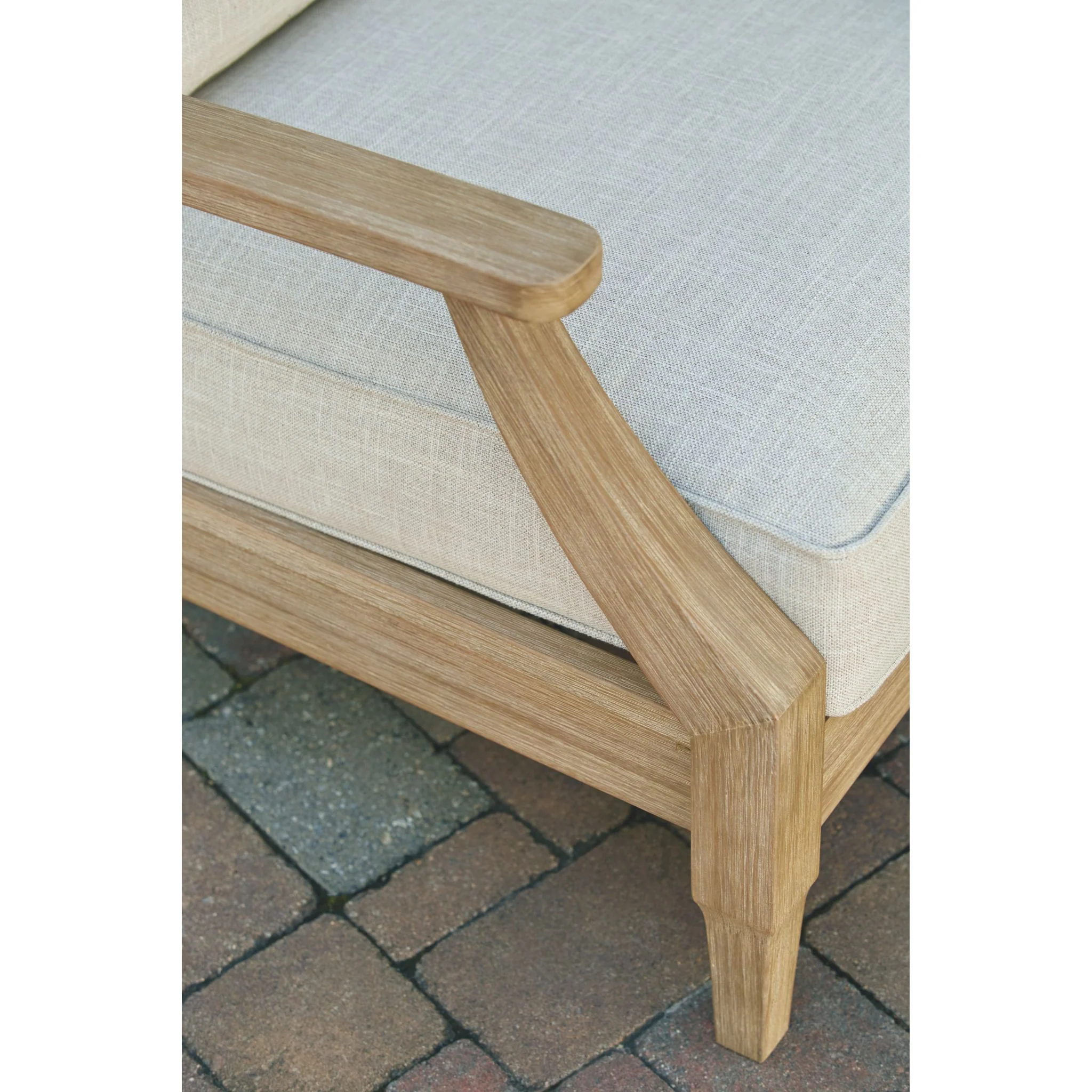 Clare View Outdoor Lounge Chair with Cushion - Image 5