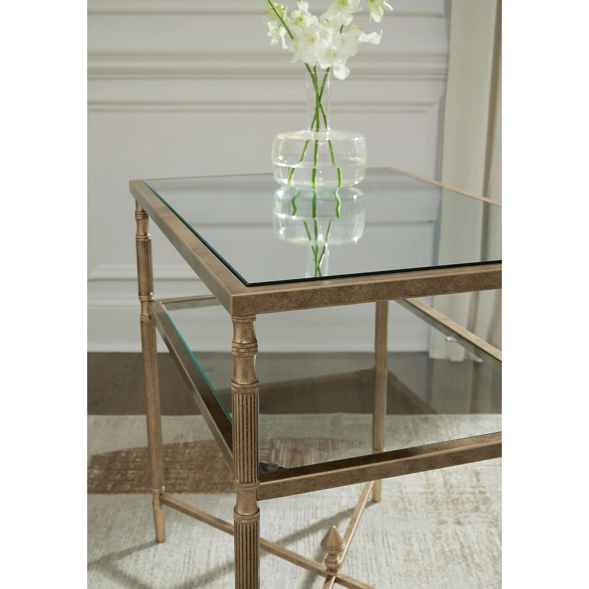 Cloverty End Table - Image 4
