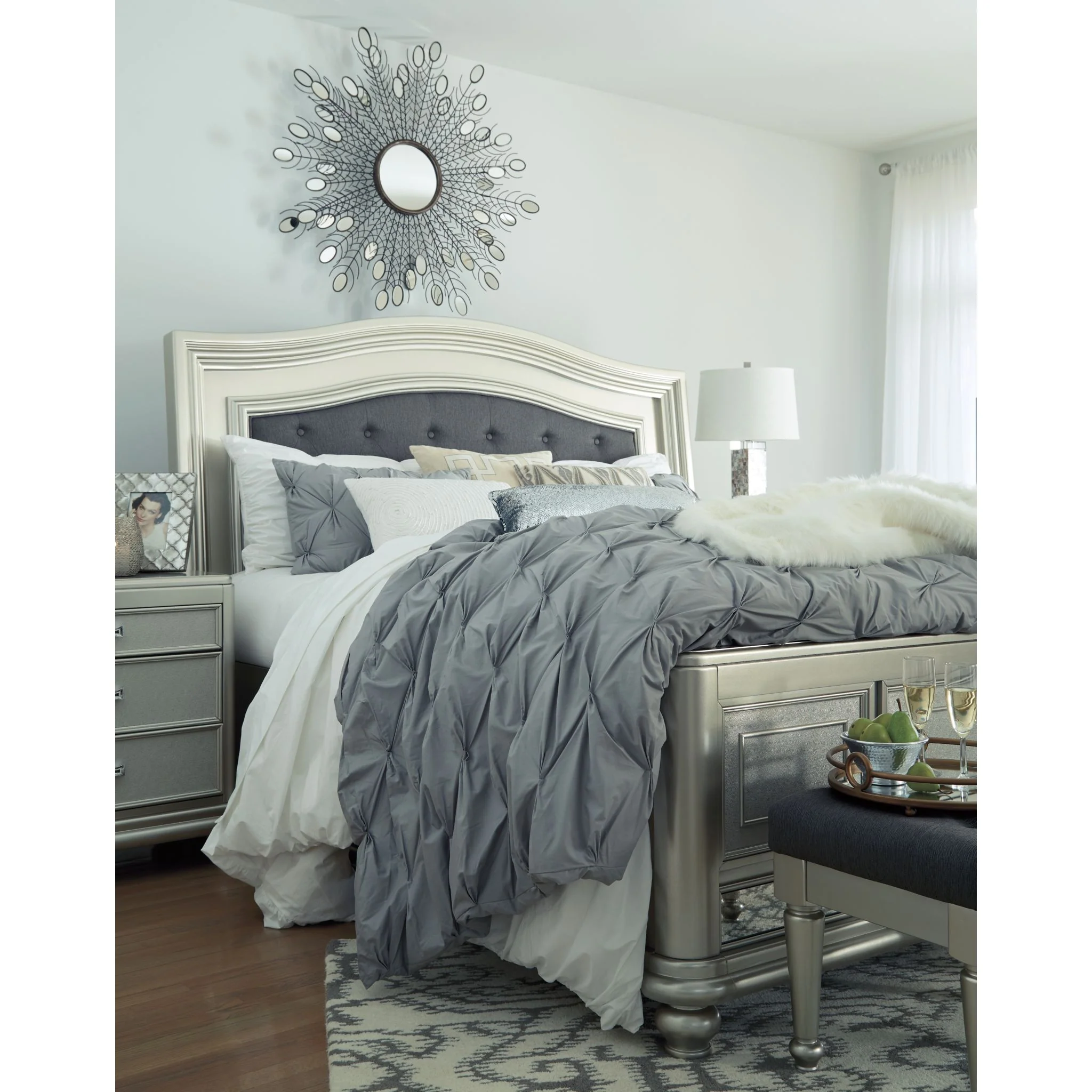 Coralayne Panel Bed - Image 12