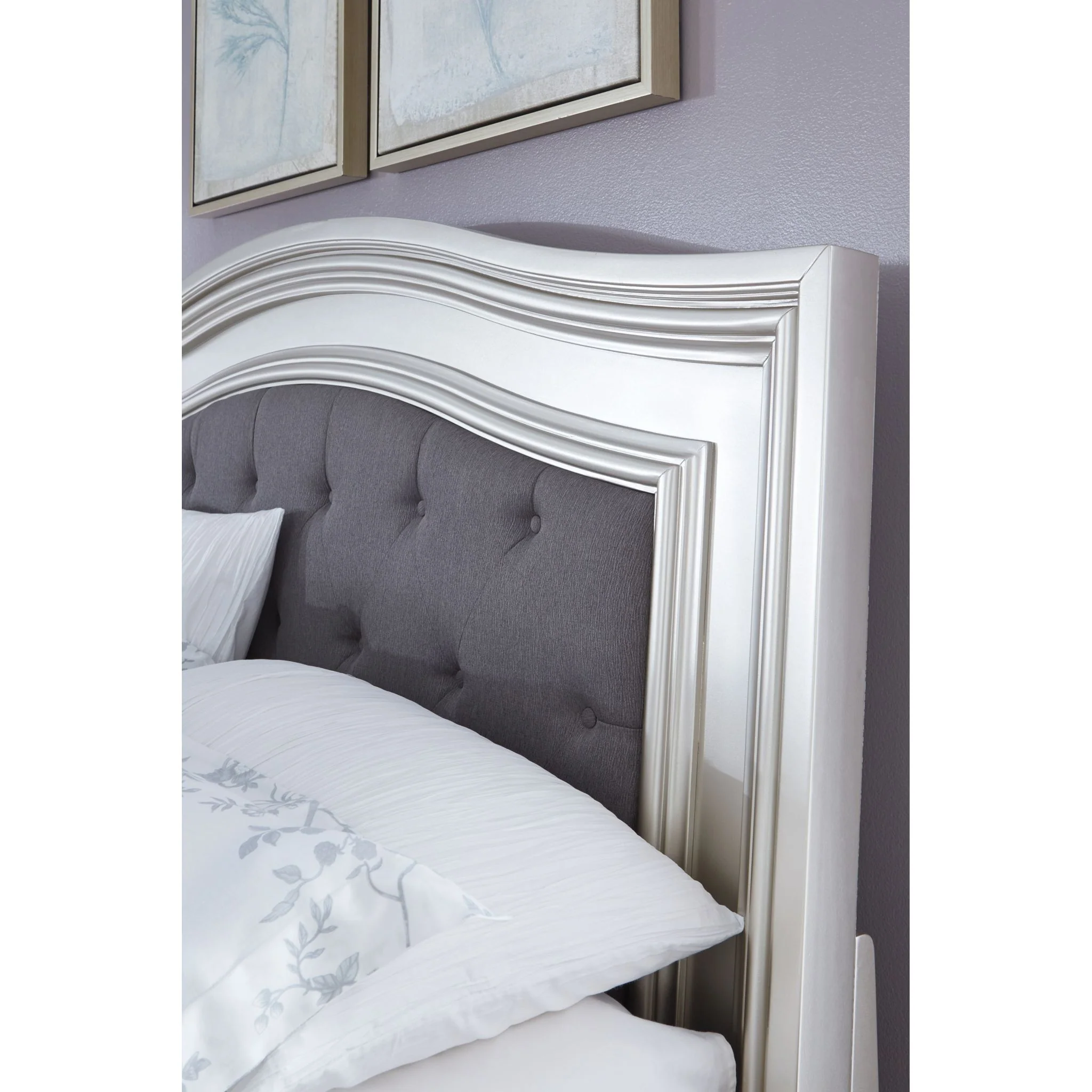 Coralayne Panel Bed - Image 4
