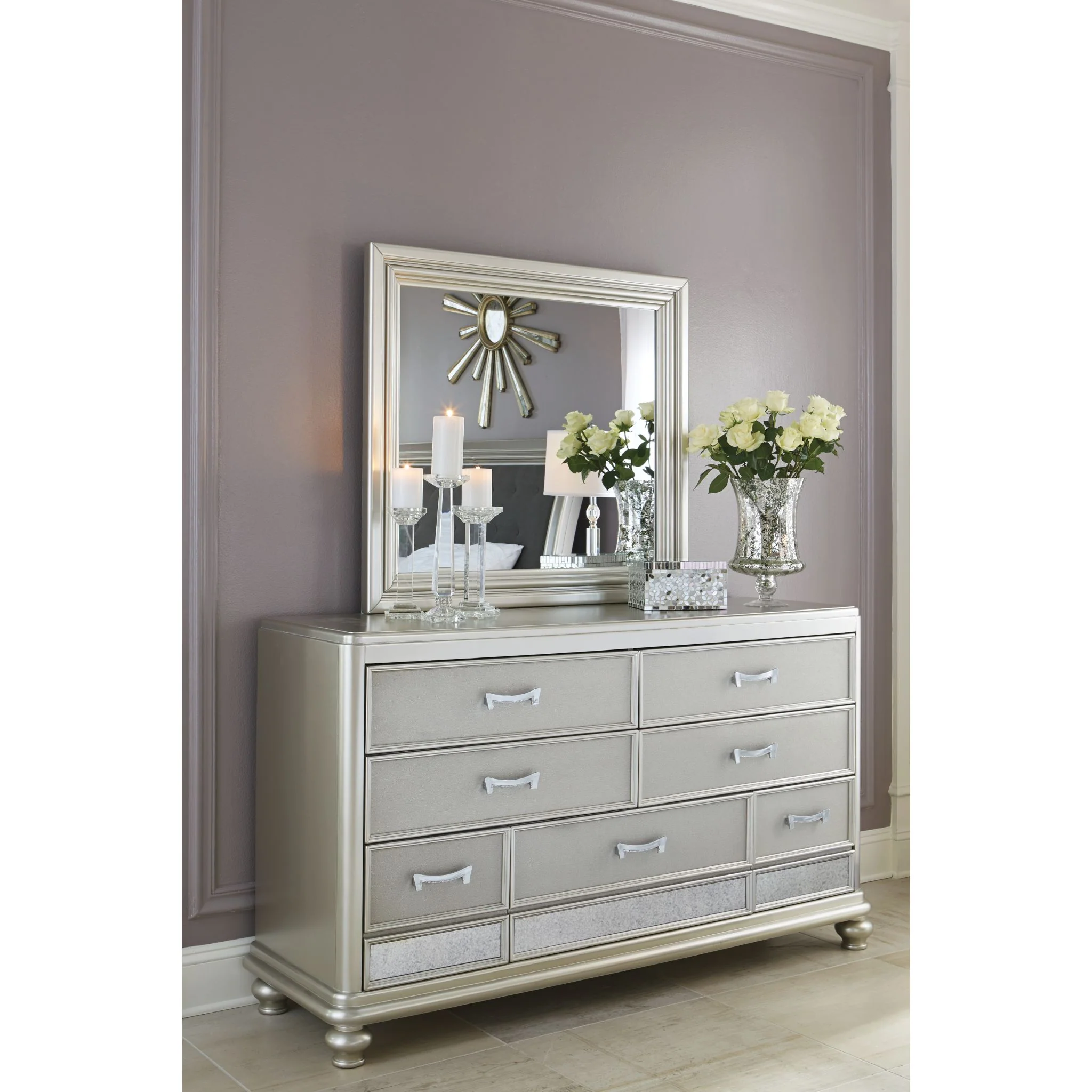 Coralayne 5 Piece Full Bedroom - Image 6