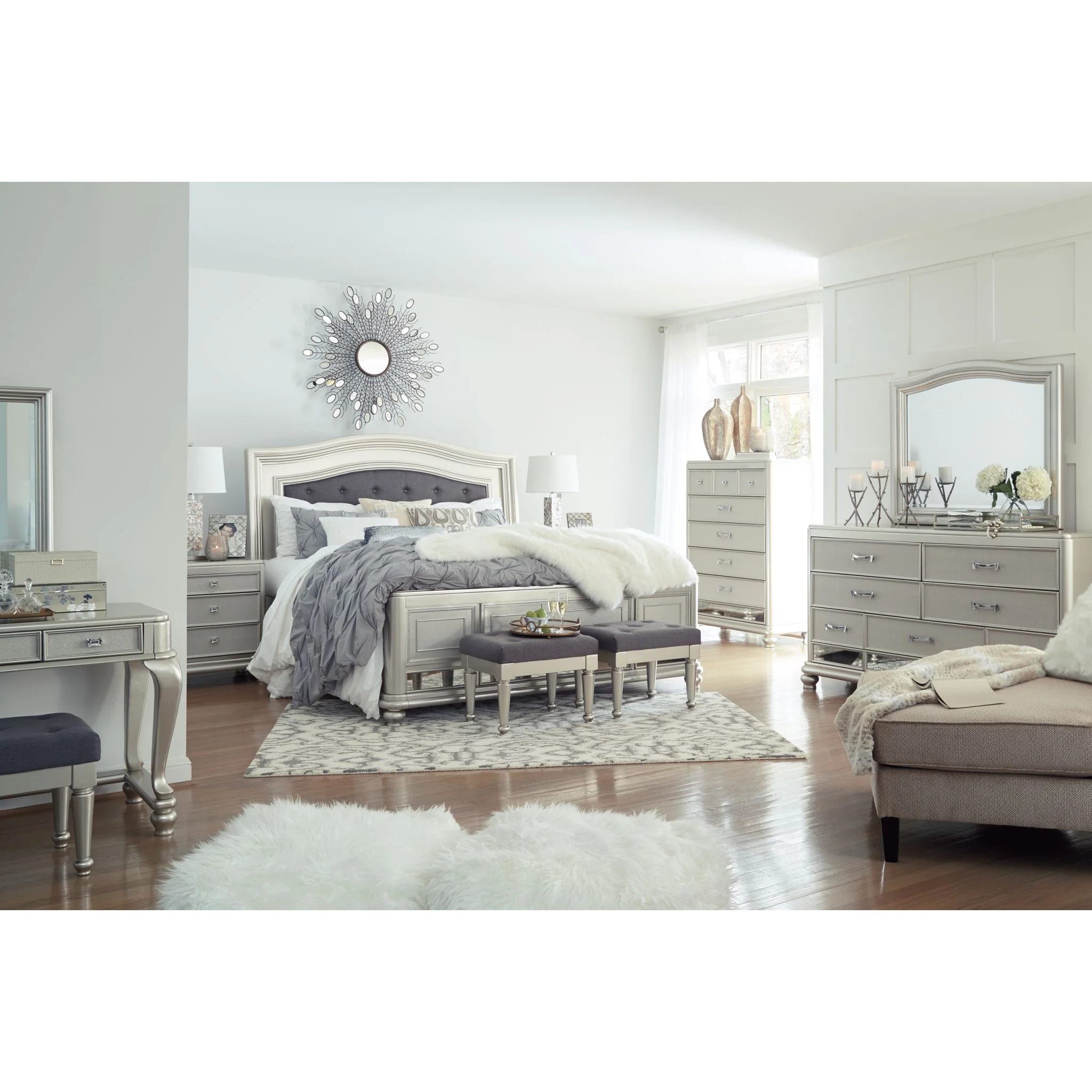 Coralayne 5 Piece Sleigh Bedroom - Silver - Image 3
