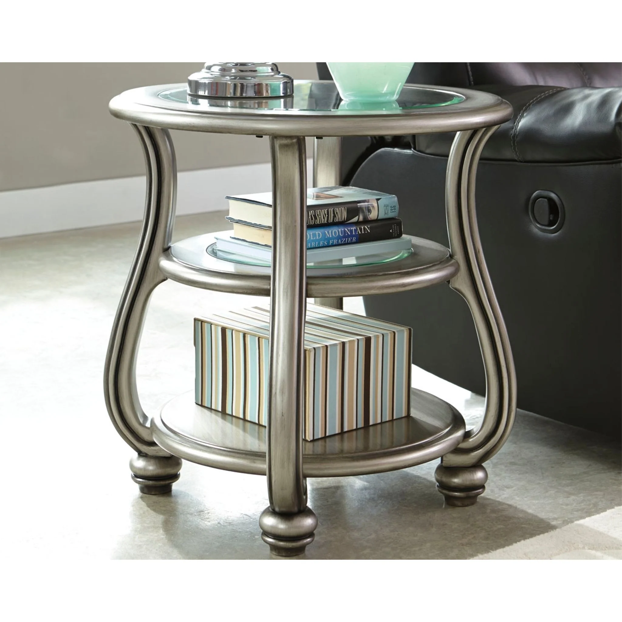Coralayne End Table - Image 2