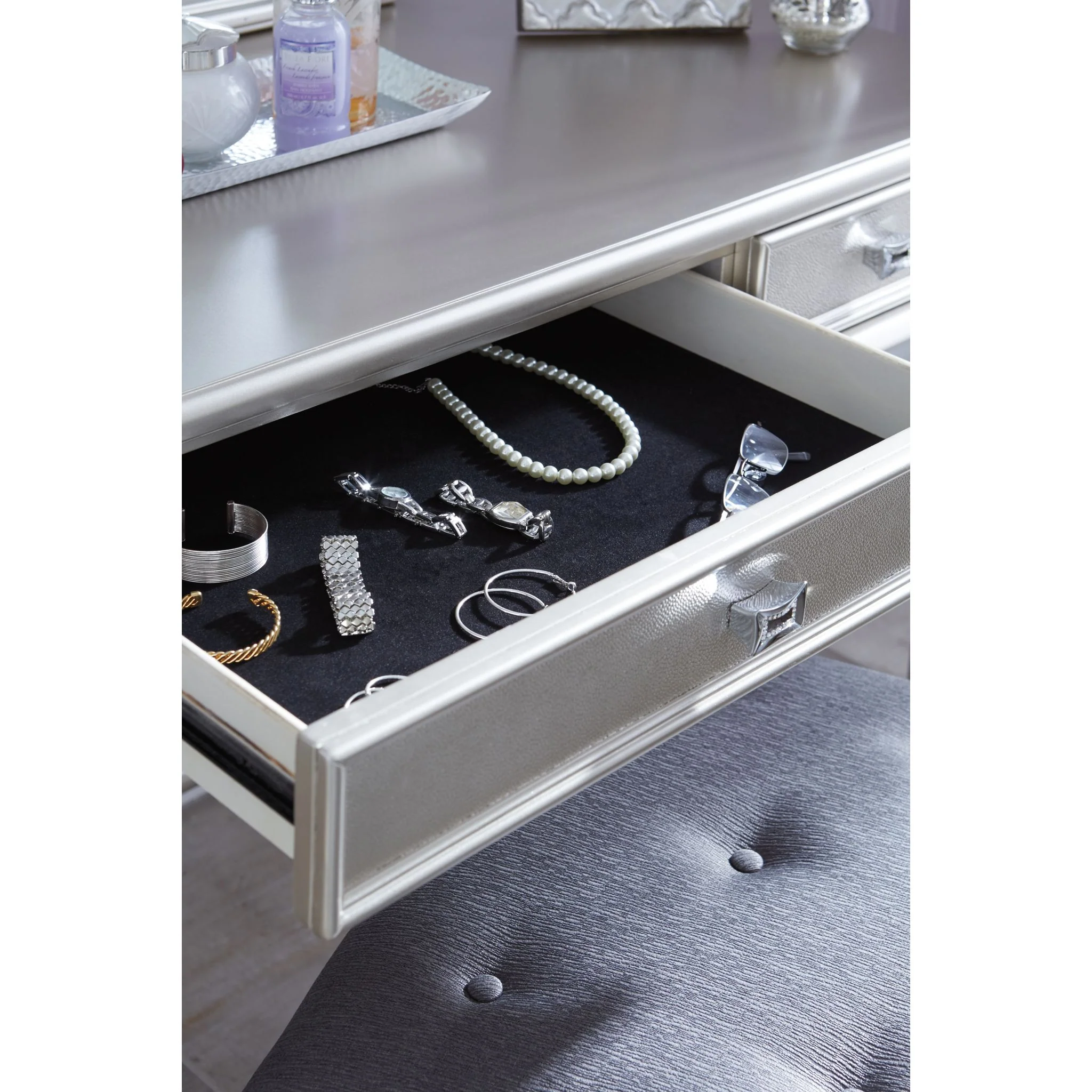 Coralayne Vanity - Image 5