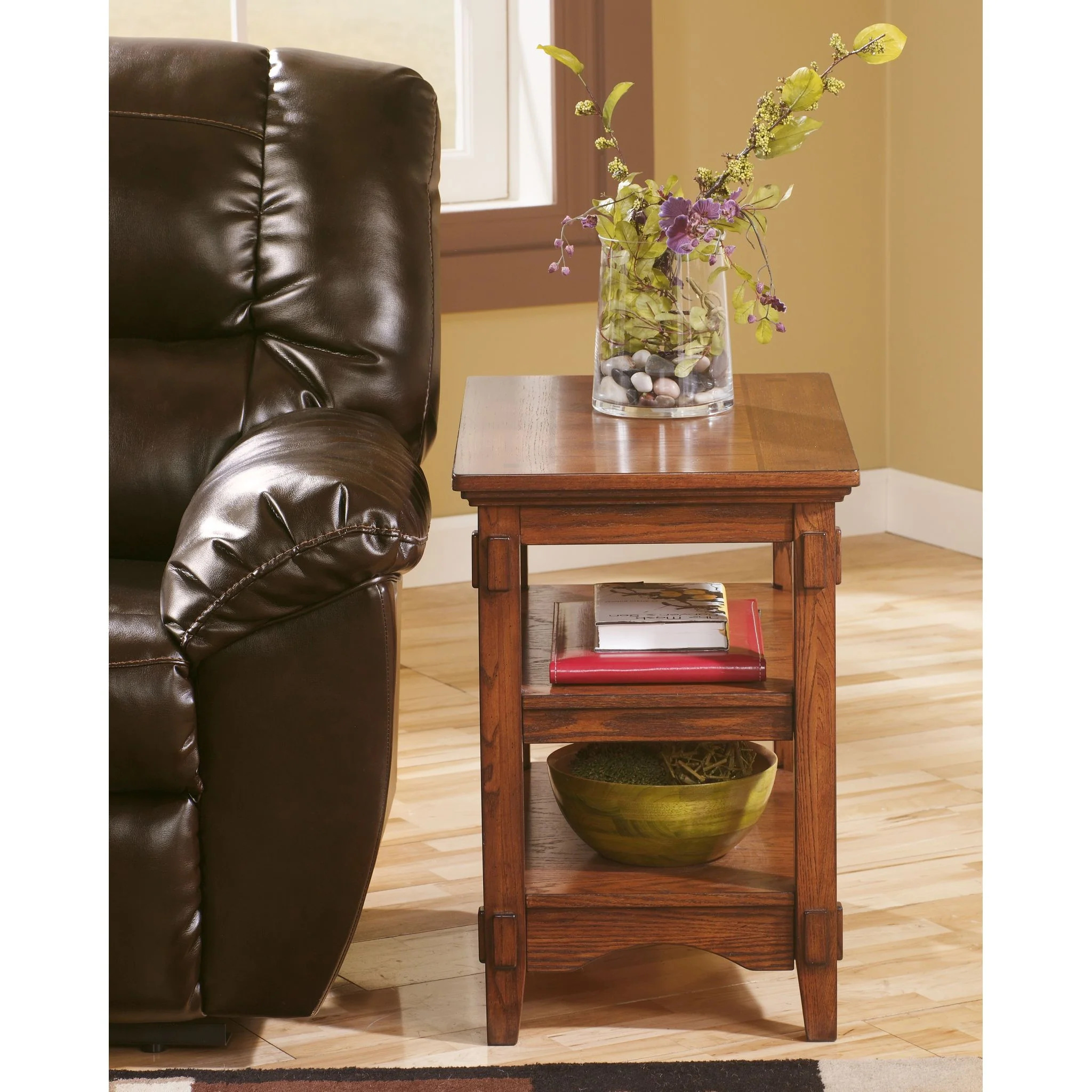 Cross Island Chairside End Table - Image 9