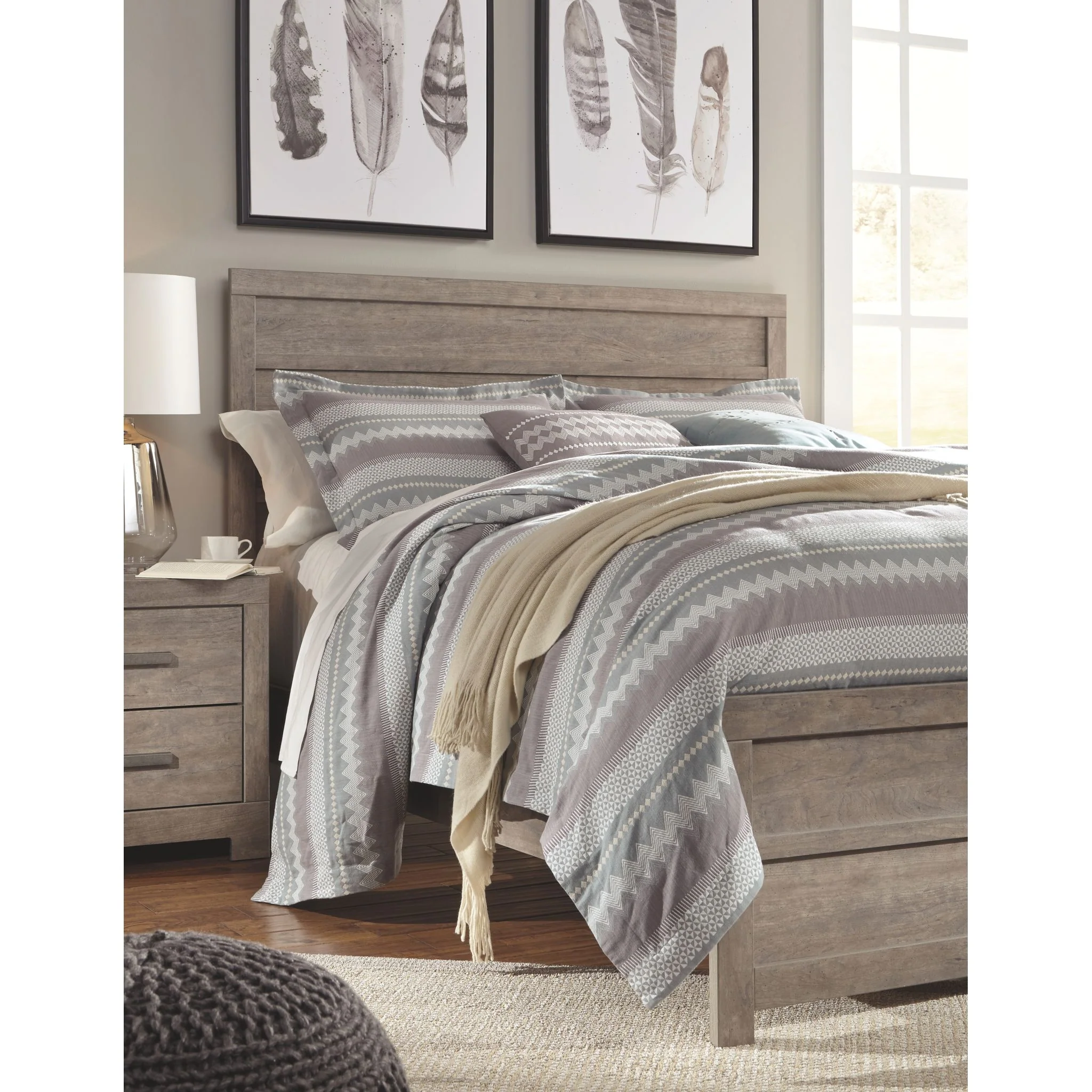 Culverbach Panel Bed - Image 3