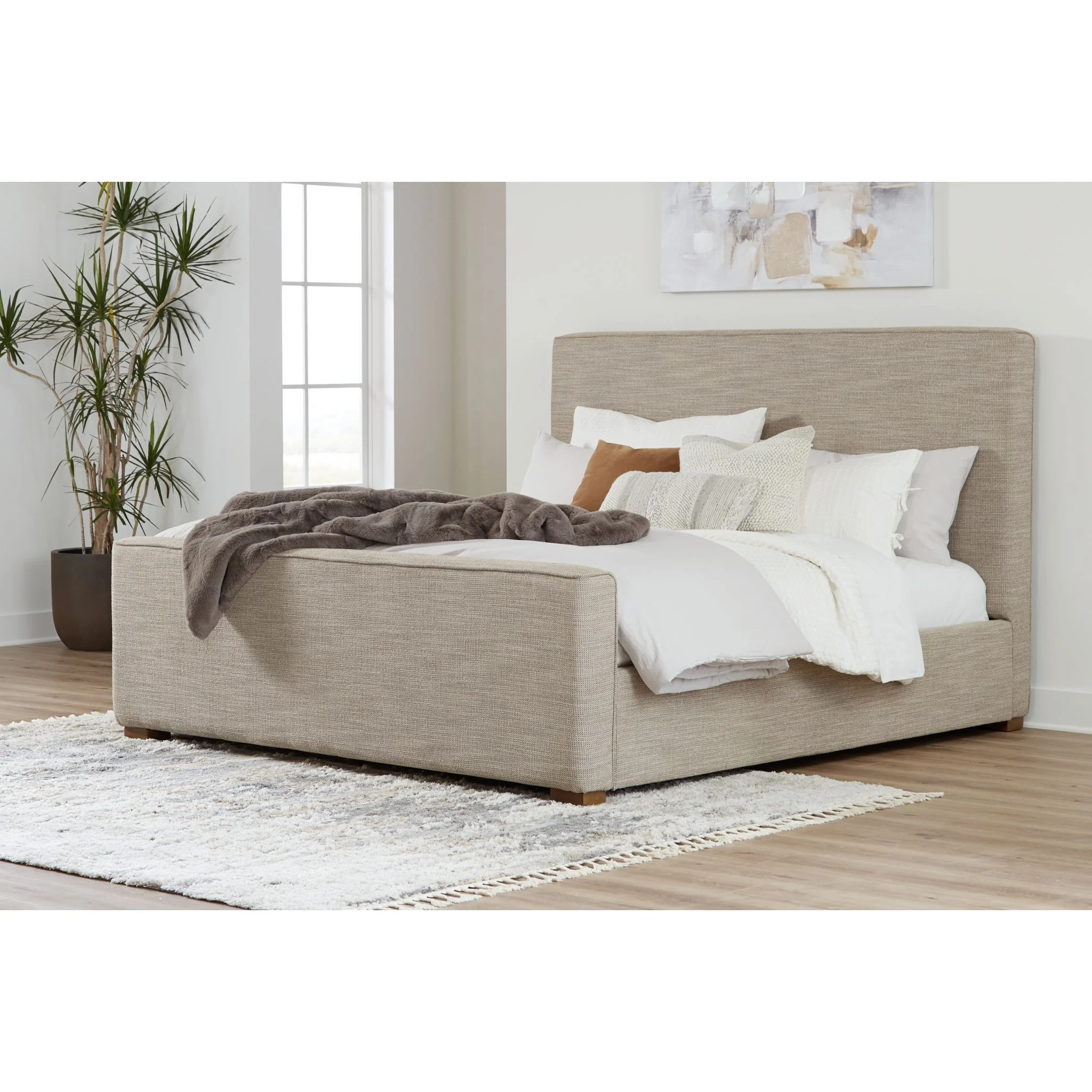 Dakmore King Upholstered Bed - Image 2