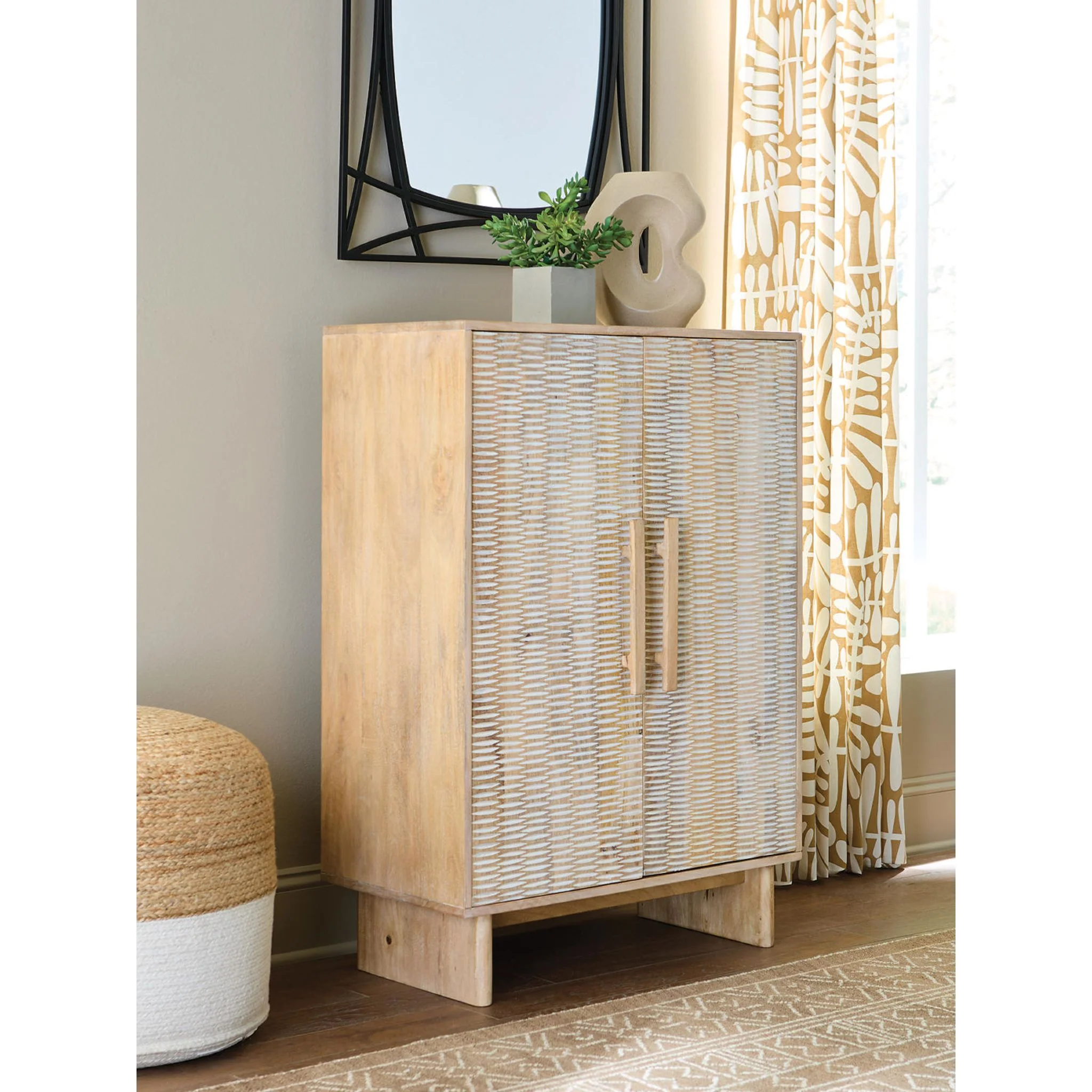Dallinbury Accent Cabinet - Image 3