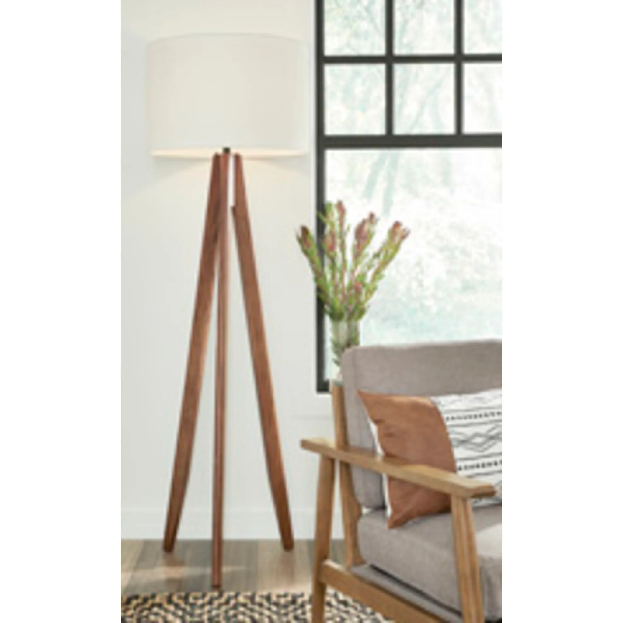 Dallson Floor Lamp - Image 4