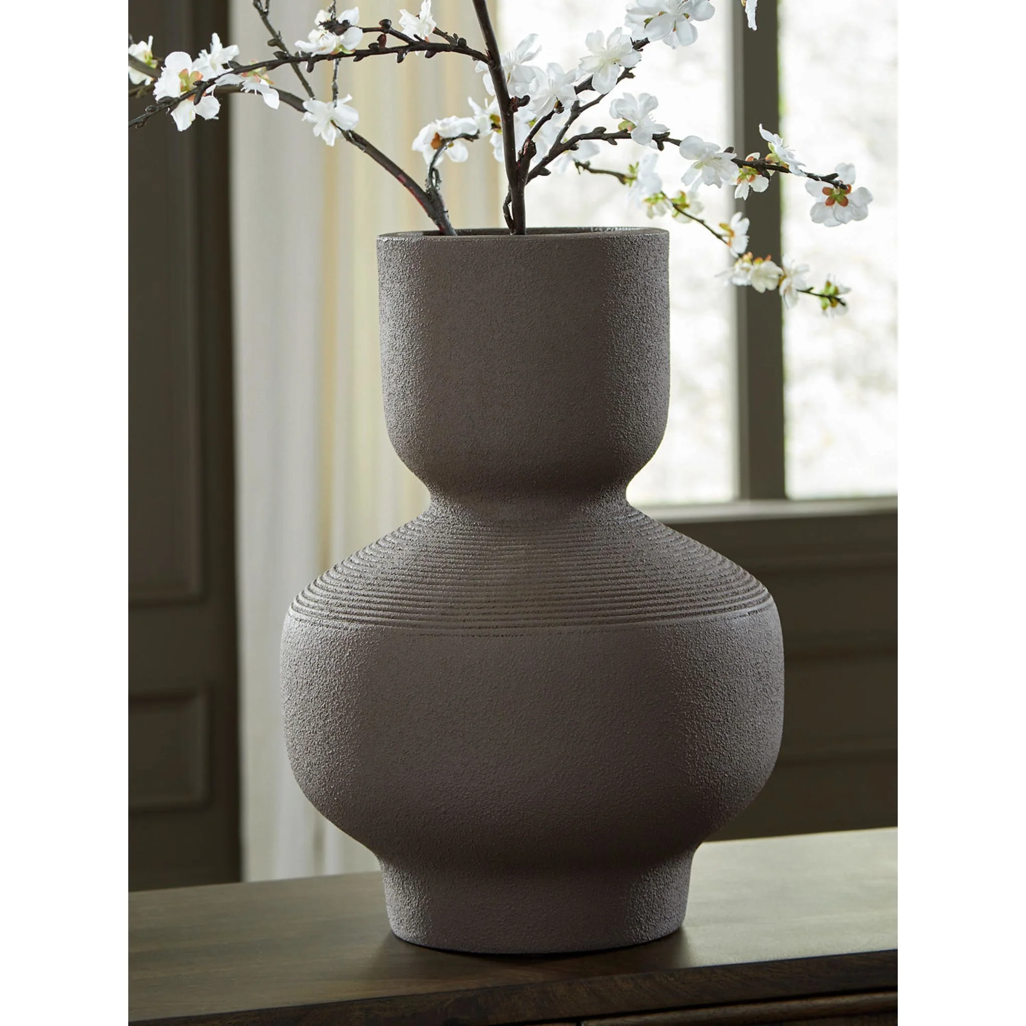 Dalsen Vase - Image 2