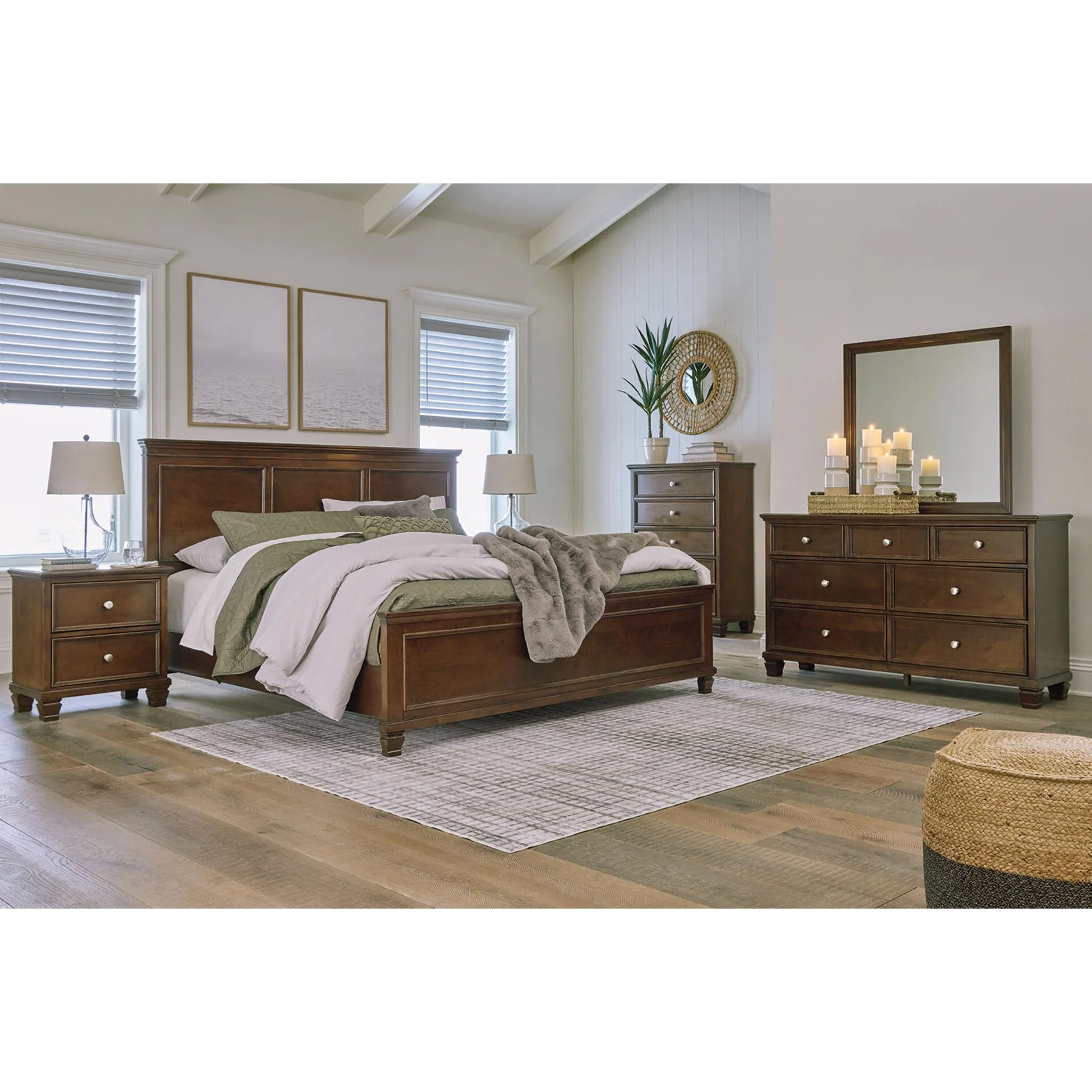 Danabrin Panel Bed - Image 31