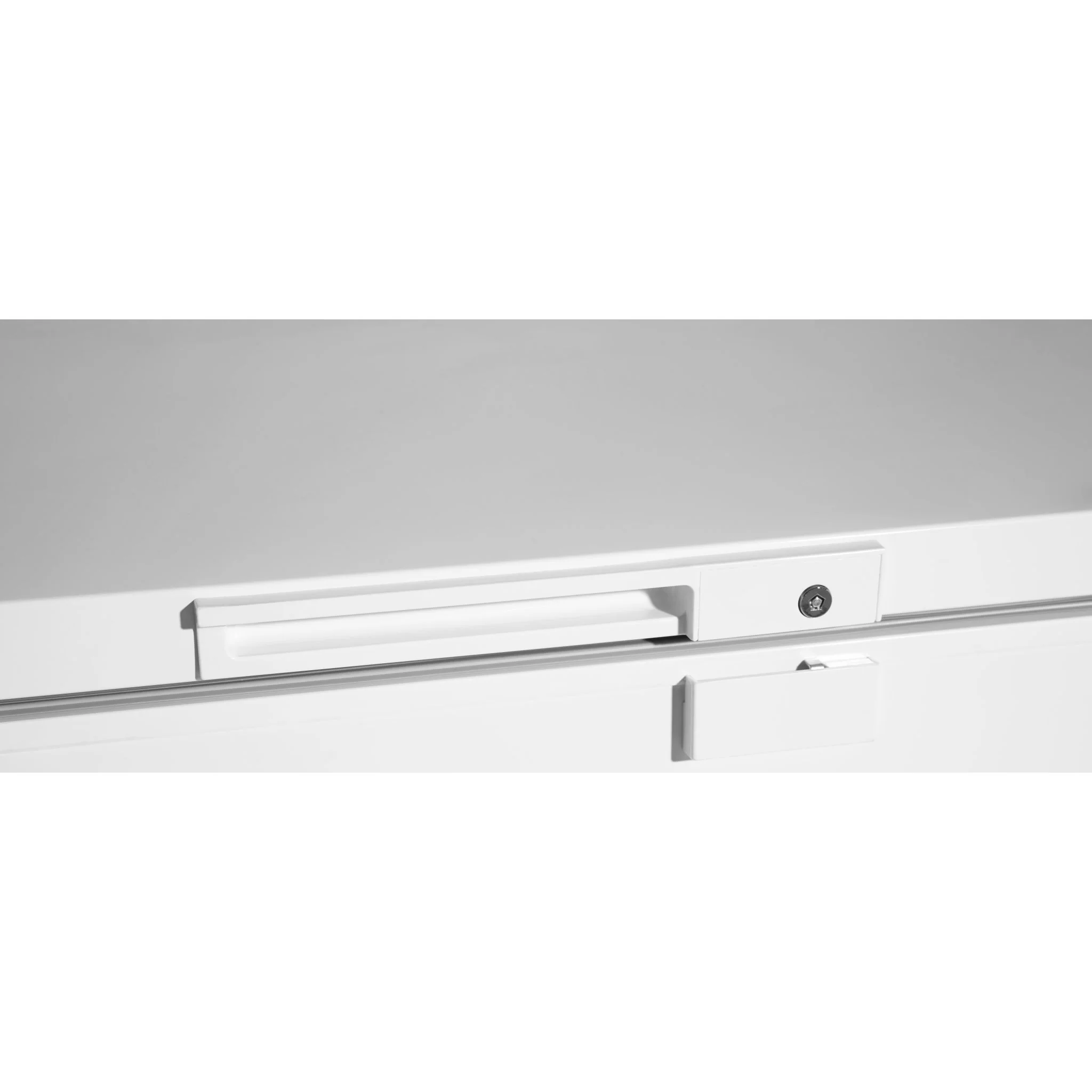 Danby 10.0 cu. ft. Chest Freezer  -White (DCF100A5WDB) - Image 17