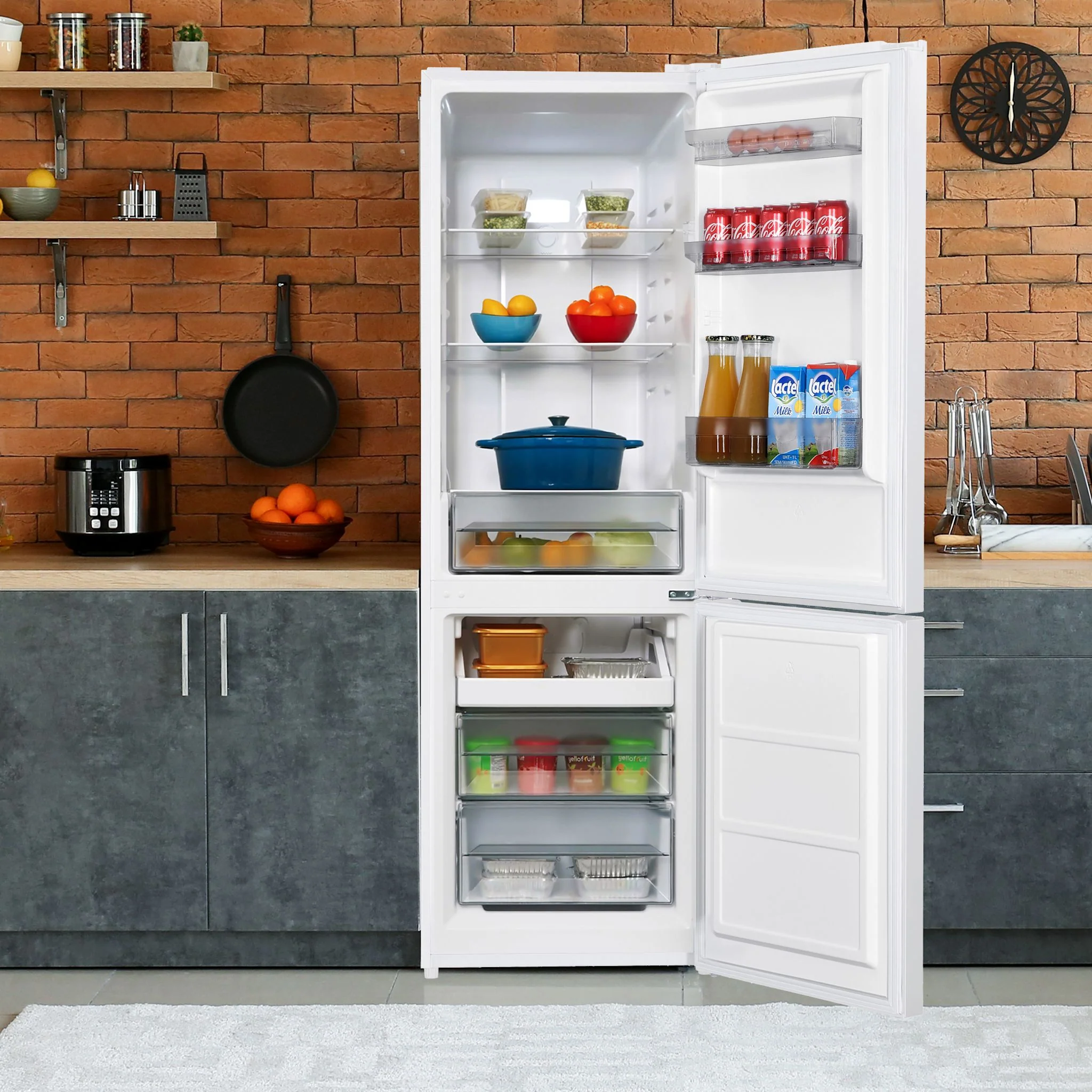 Danby 10 cu. ft. Bottom Mount Apartment Size Fridge  -White (DBMF100B1WDB) - Image 6